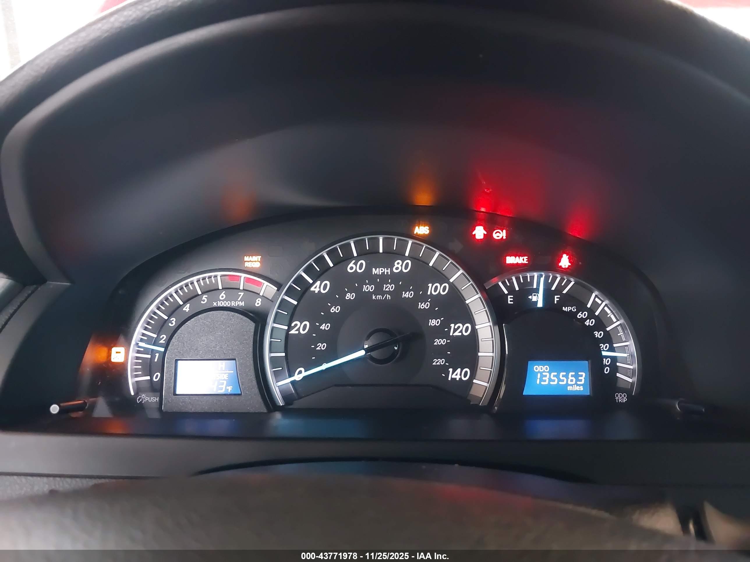 TOYOTA CAMRY image 7