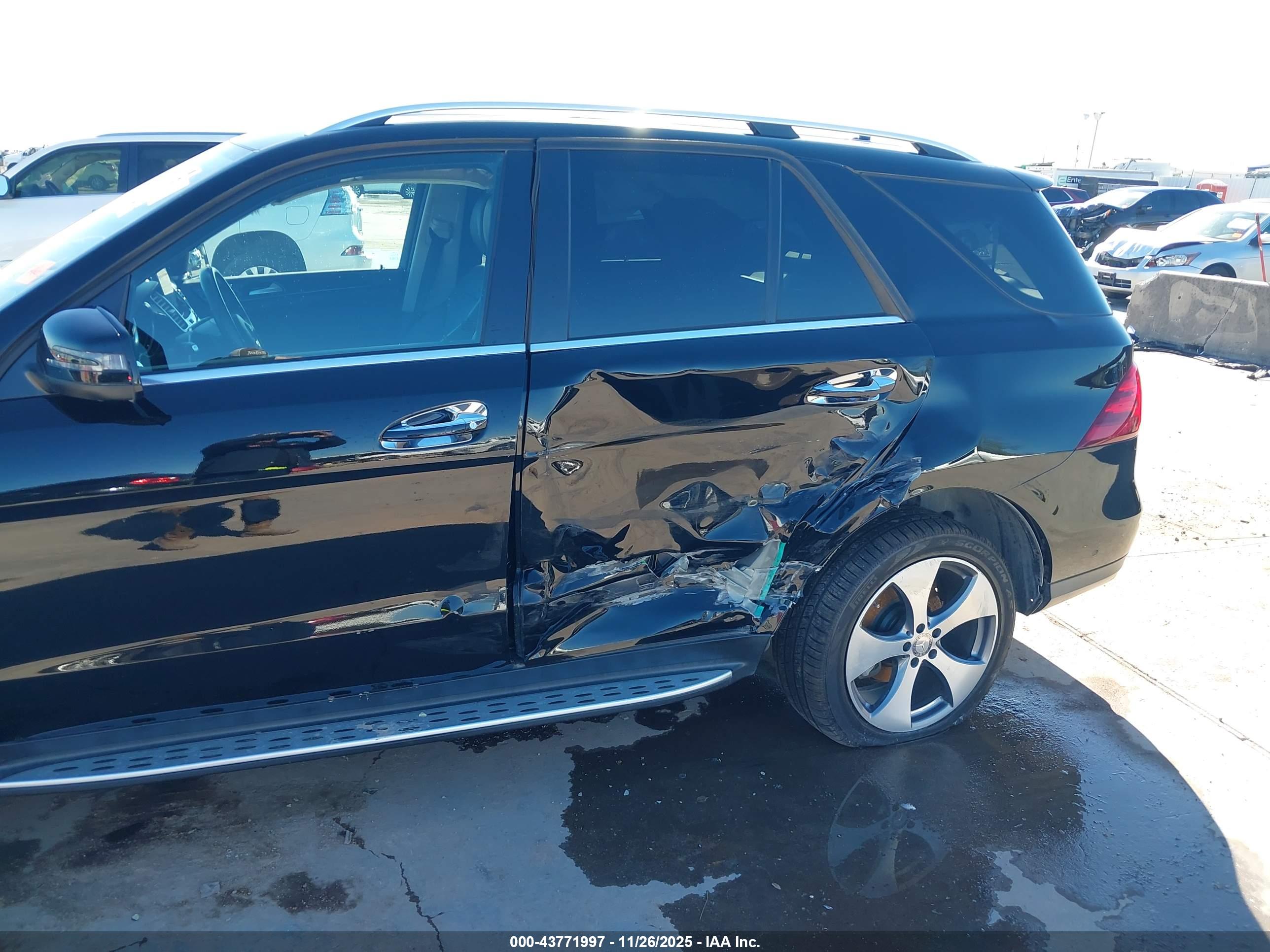 MERCEDES-BENZ GLE image 6