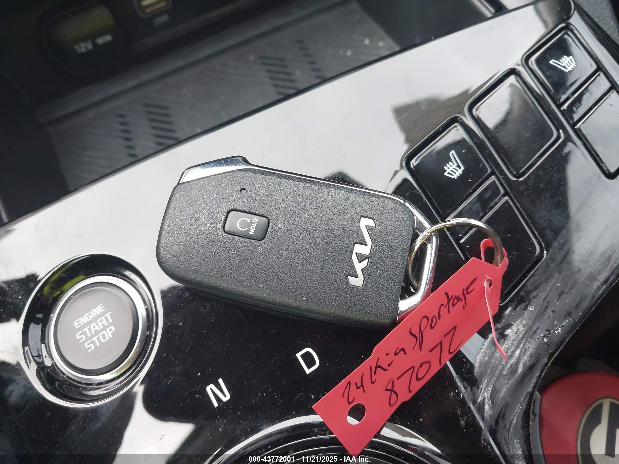 KIA SPORTAGE image 11
