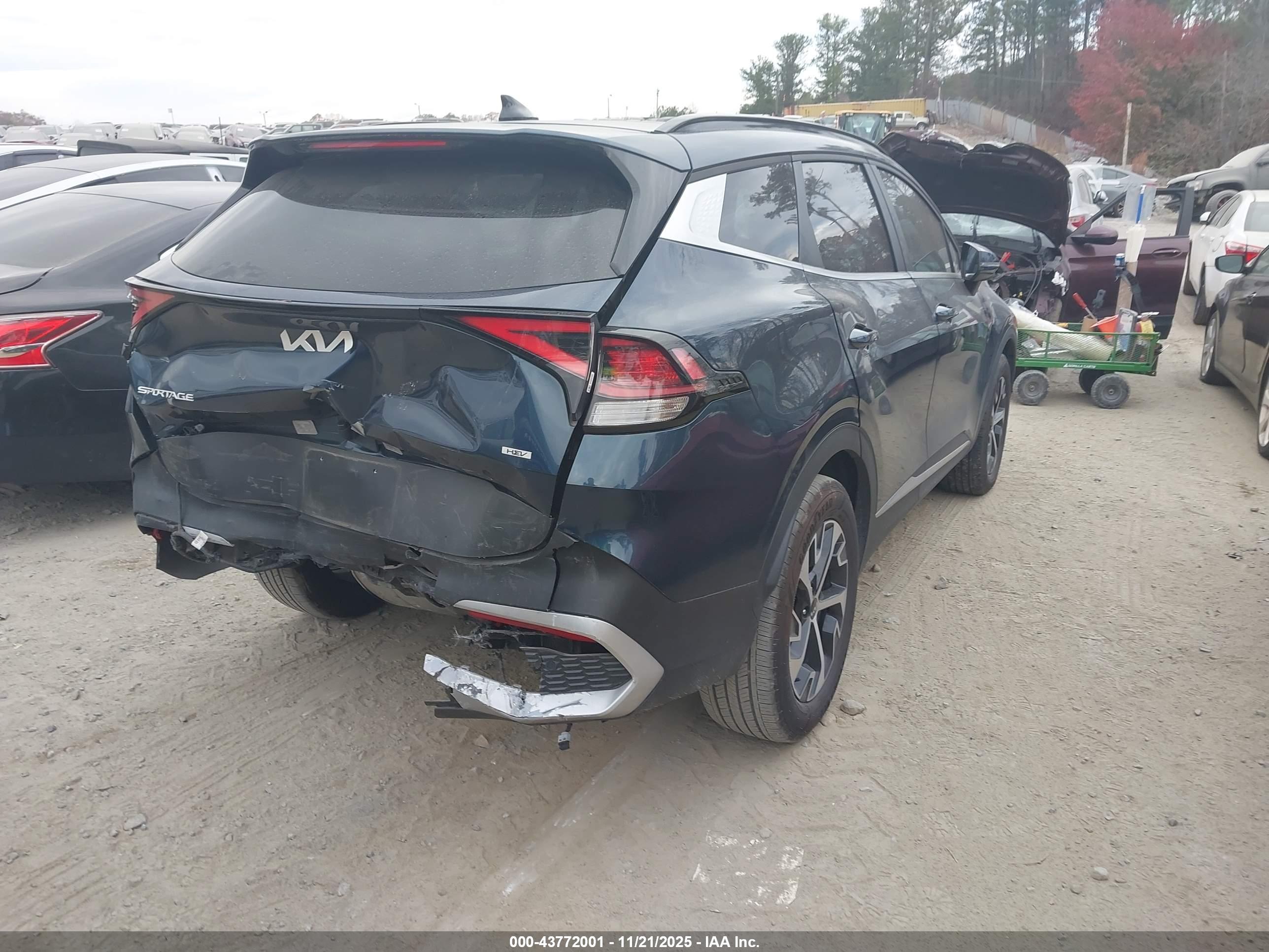 KIA SPORTAGE image 4