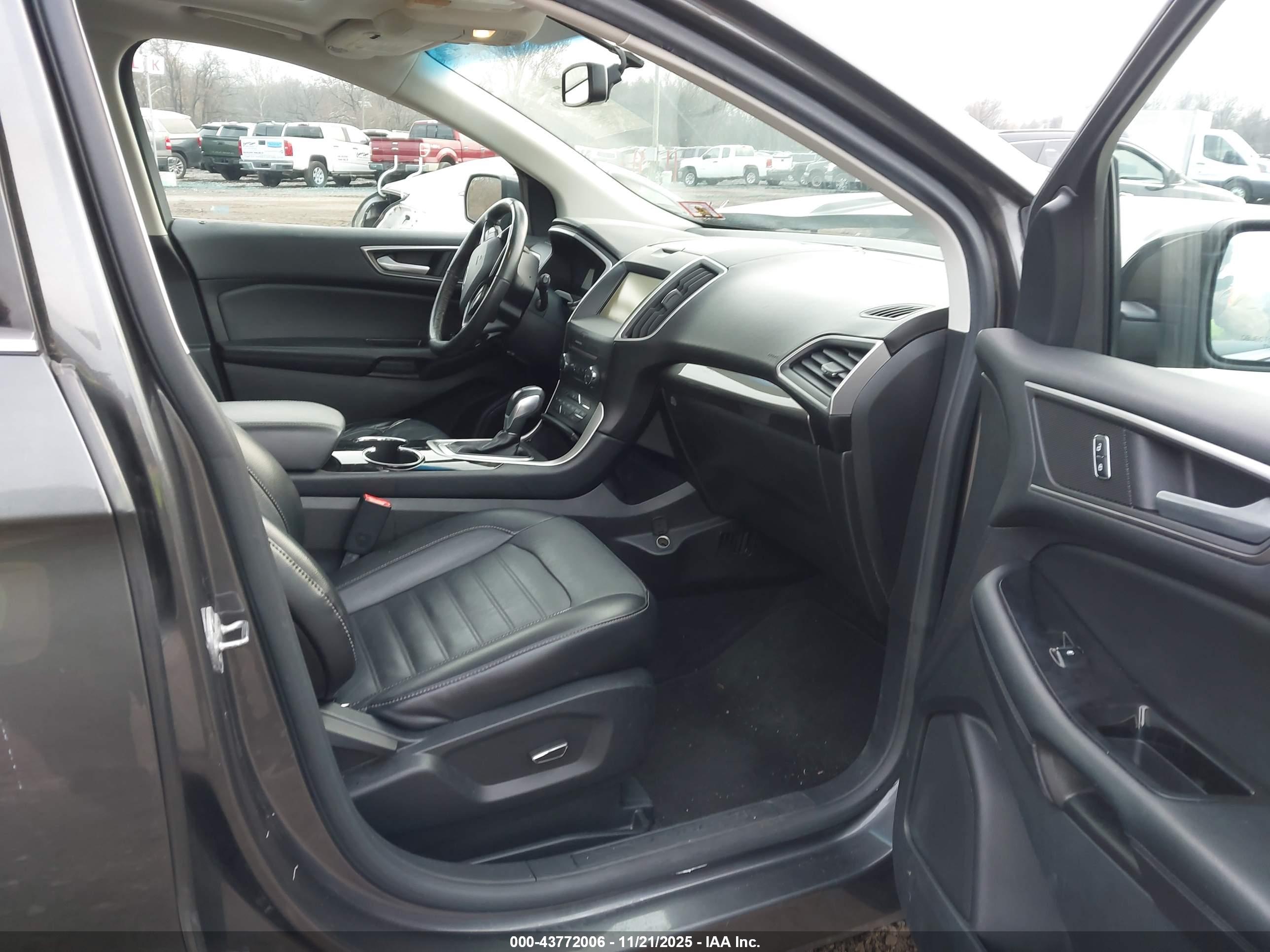 FORD EDGE image 5