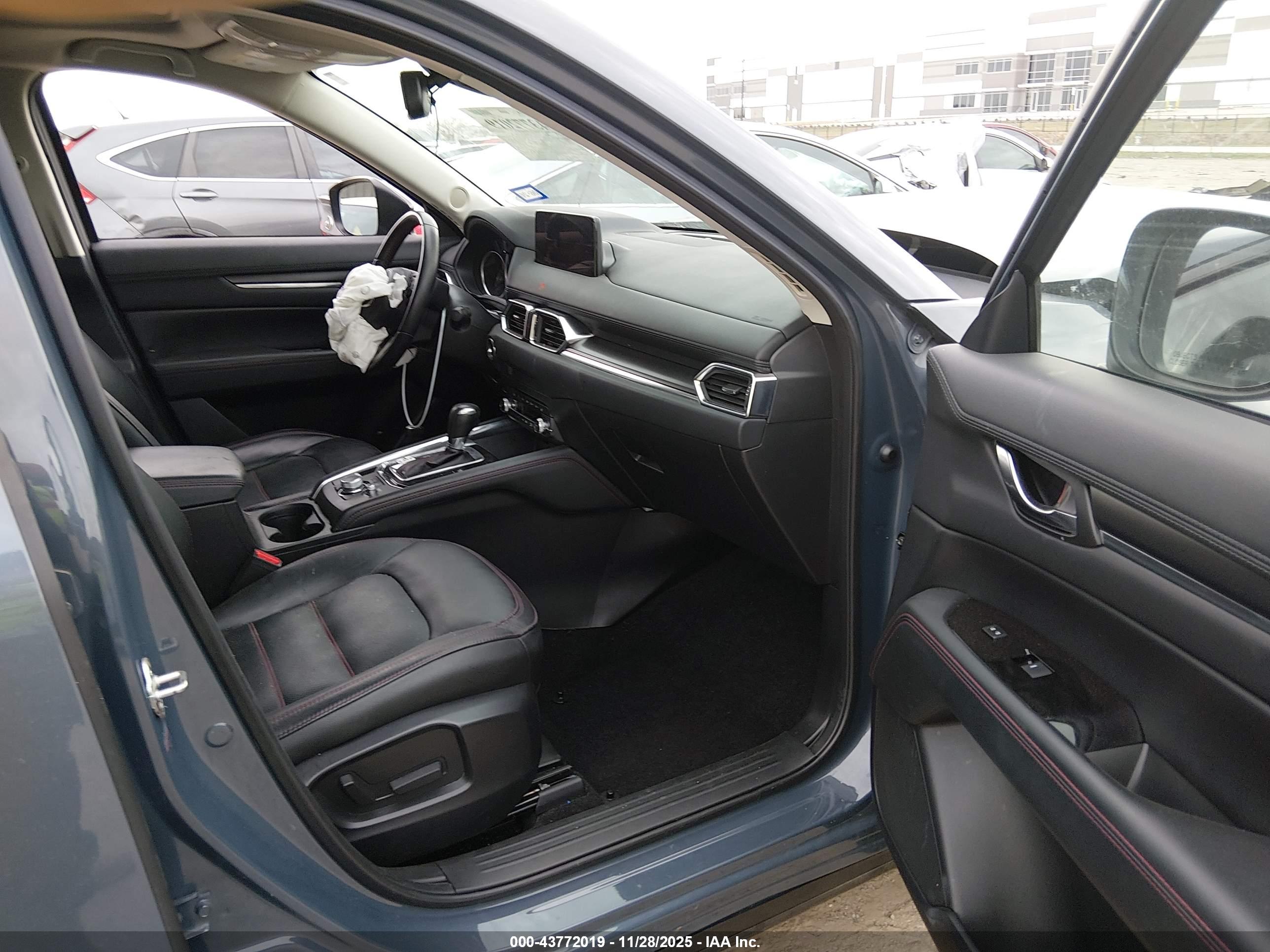 MAZDA CX-5 image 5