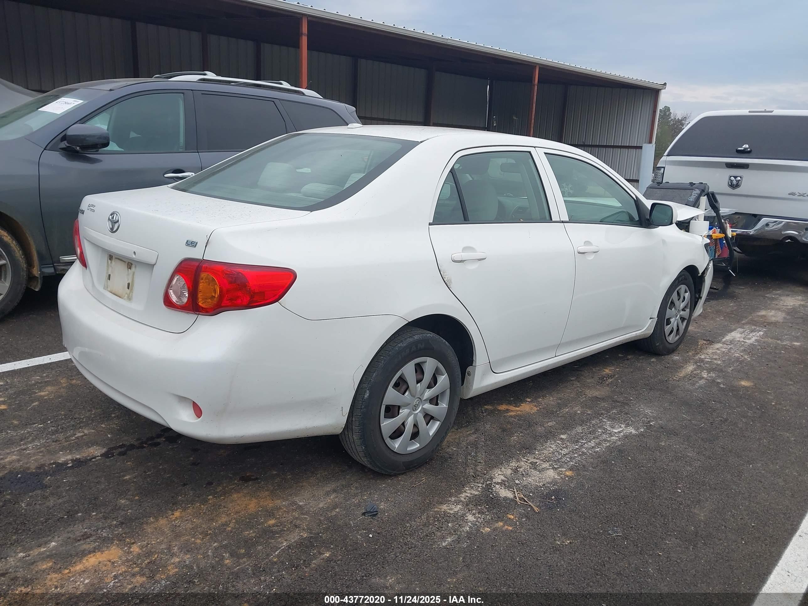 TOYOTA COROLLA image 4