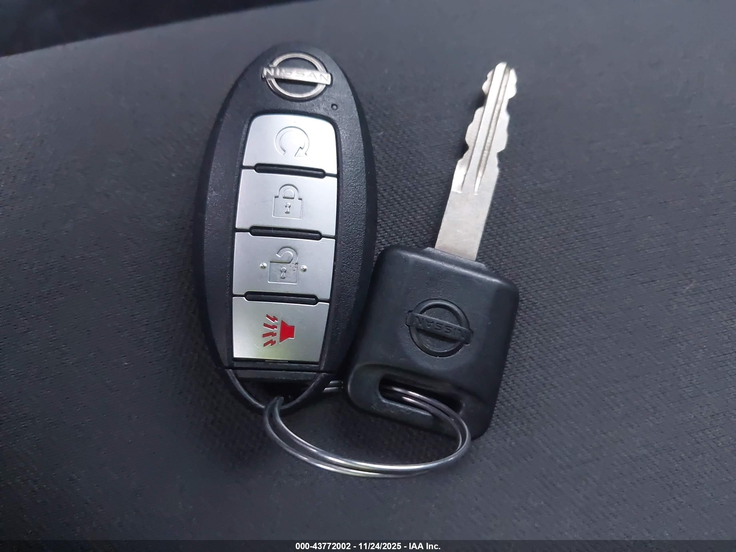 NISSAN FRONTIER image 11