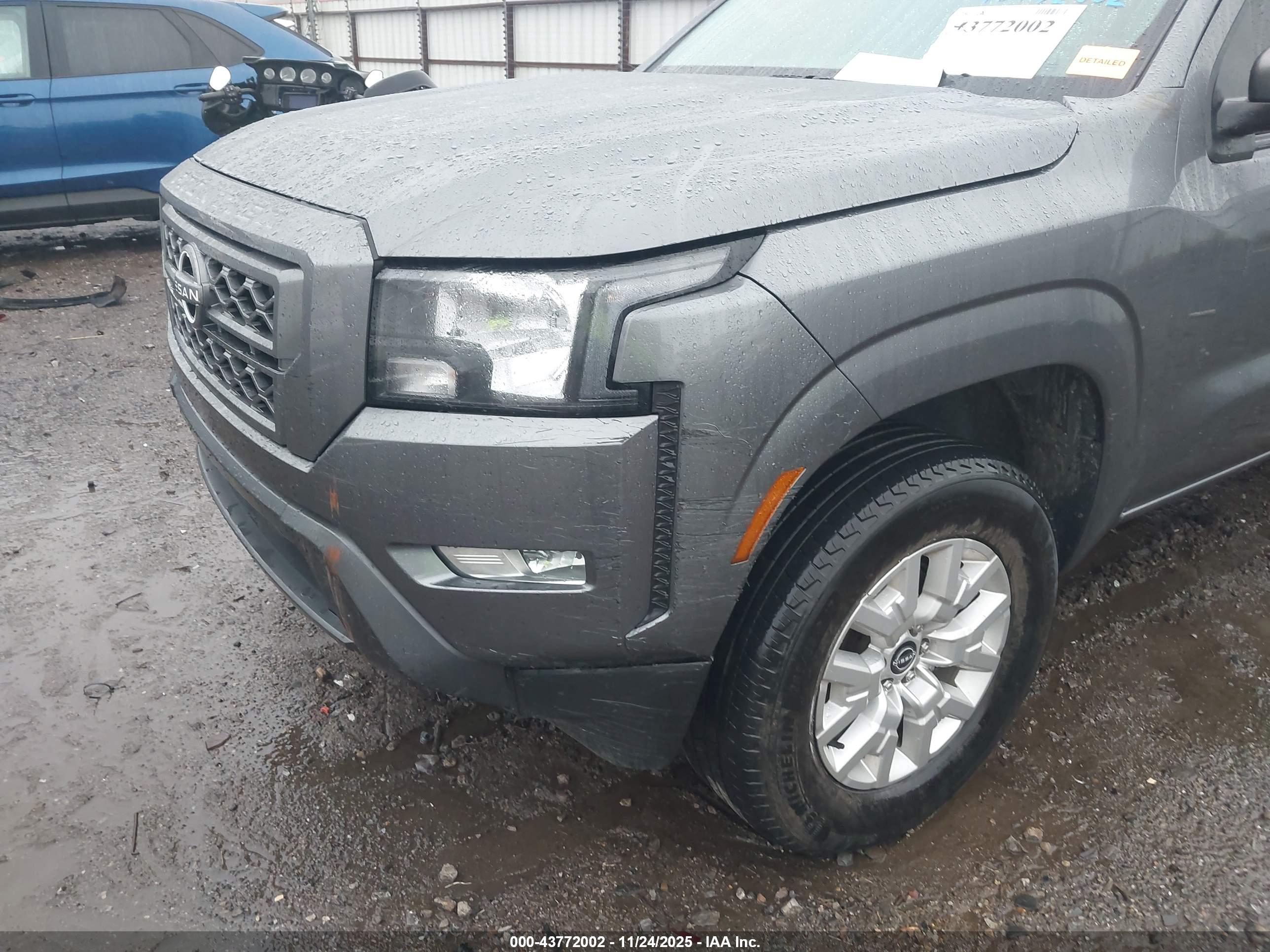 NISSAN FRONTIER image 6