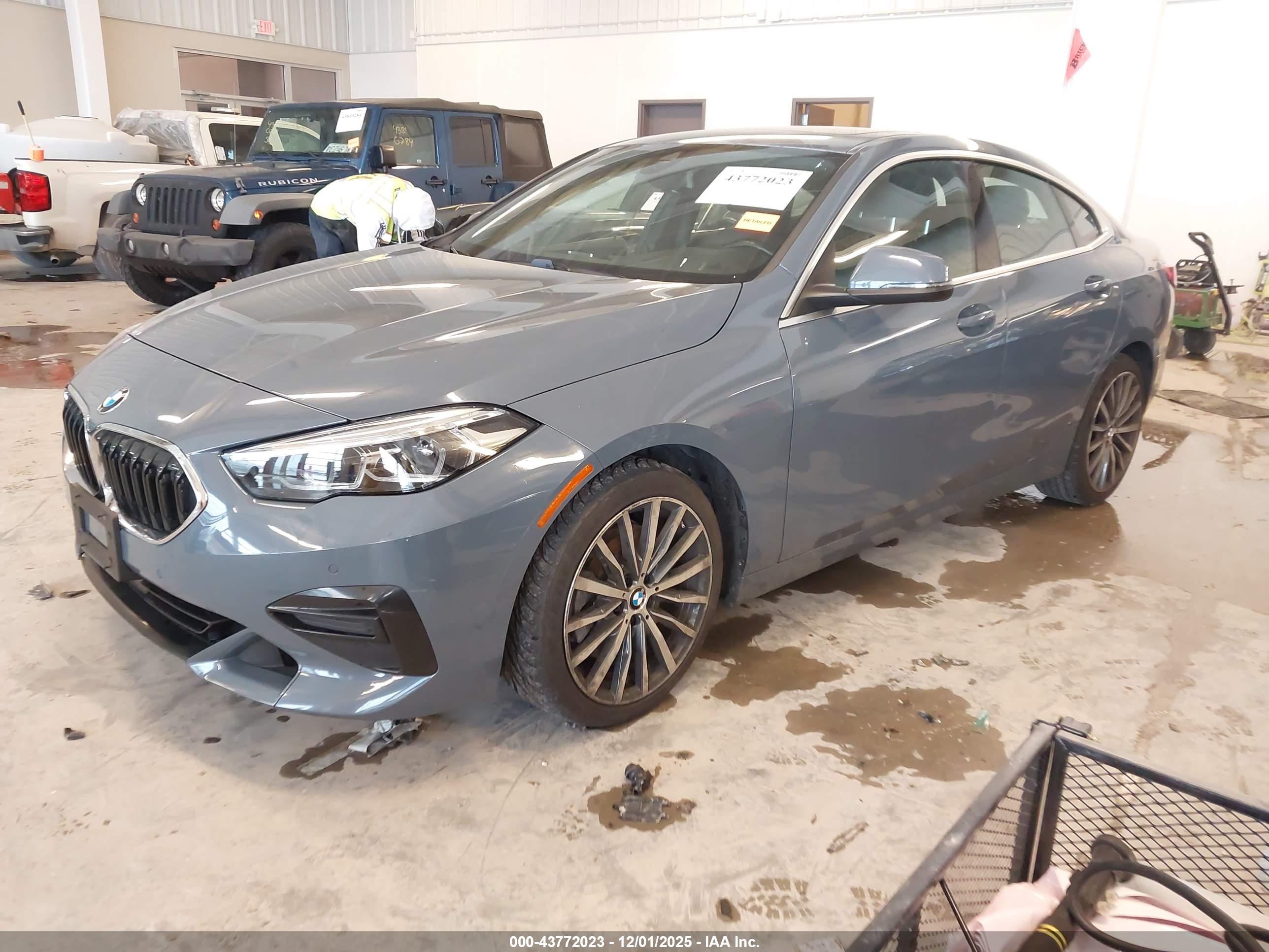 BMW 228 image 2