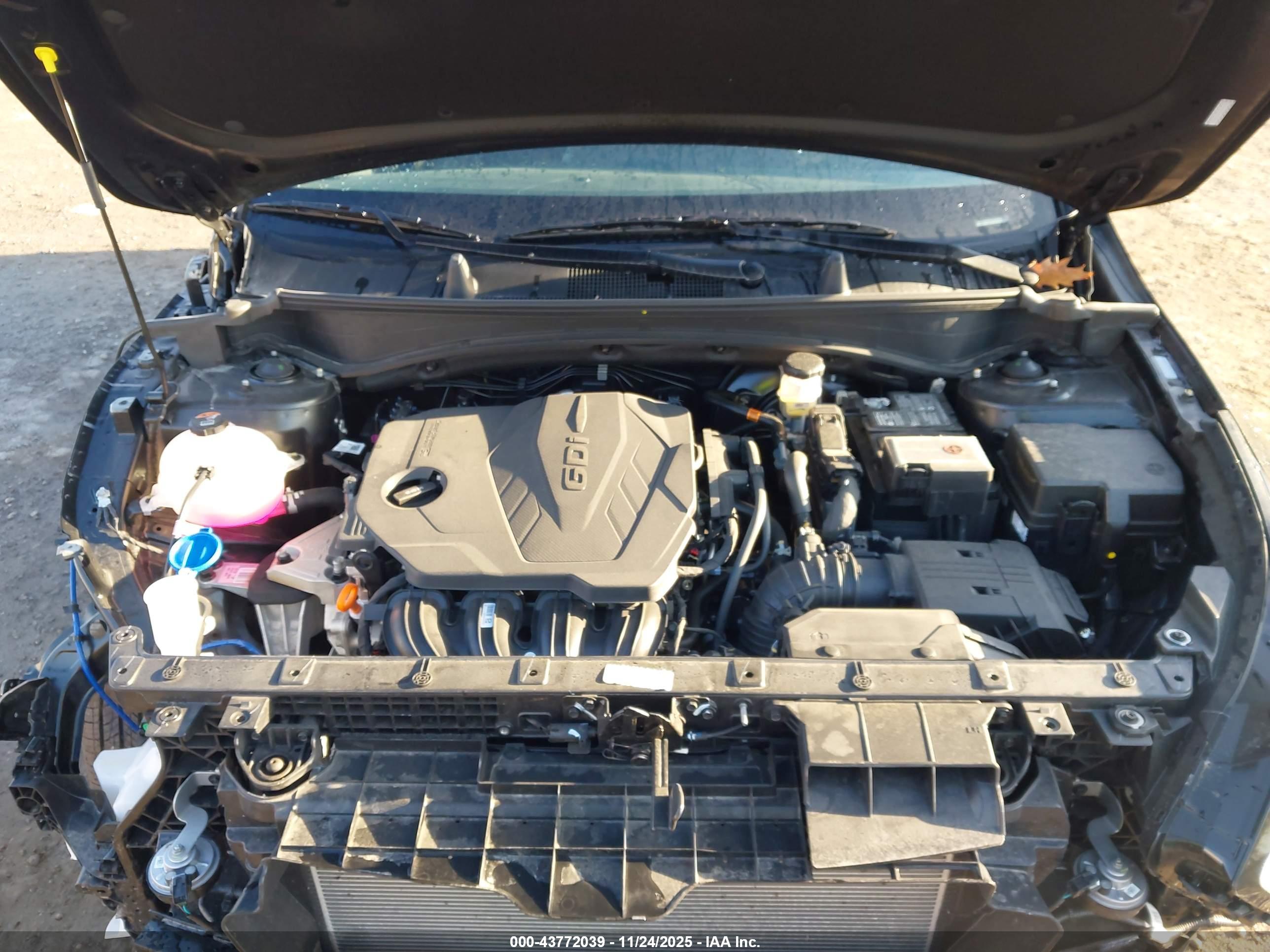 KIA SPORTAGE image 10