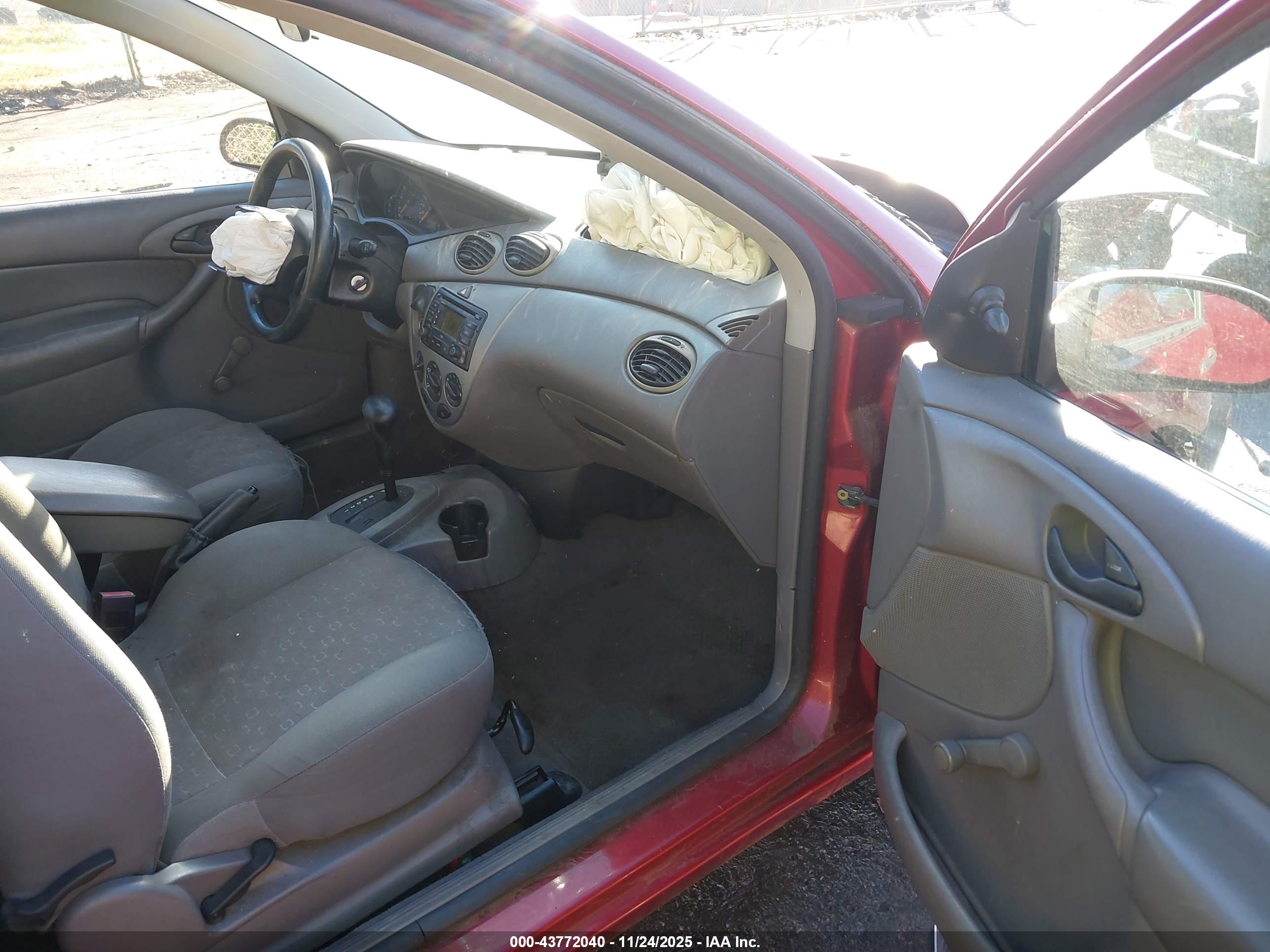 FORD FOCUS image 5