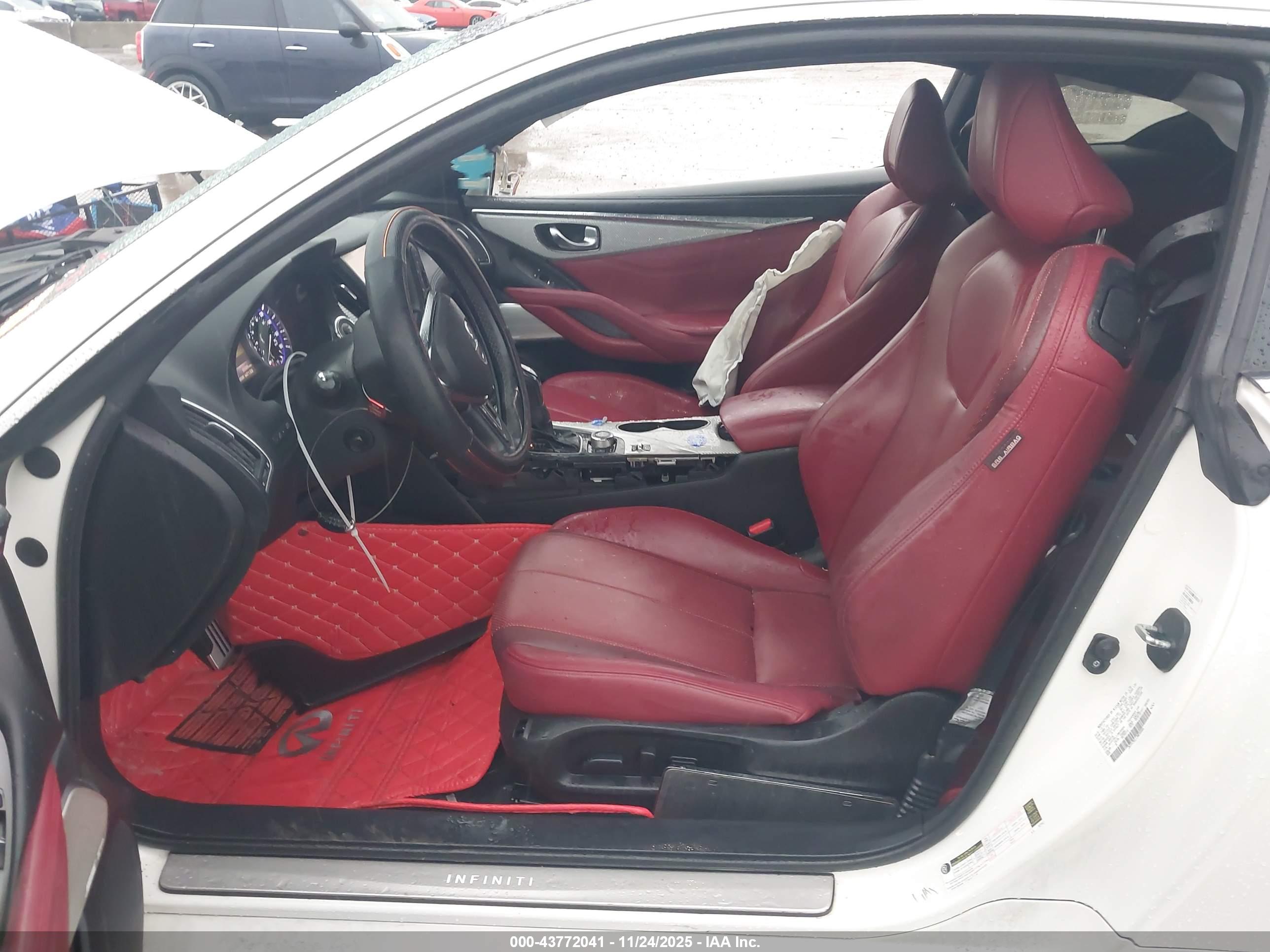 INFINITI Q60 image 5