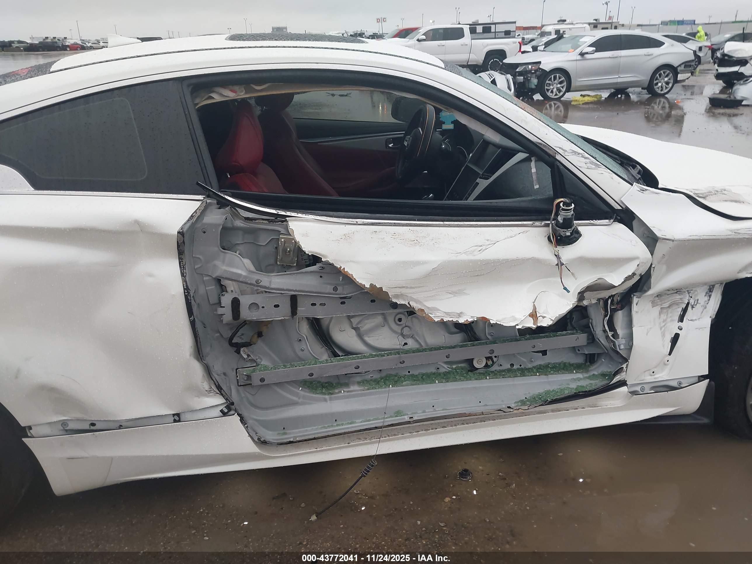 INFINITI Q60 image 6