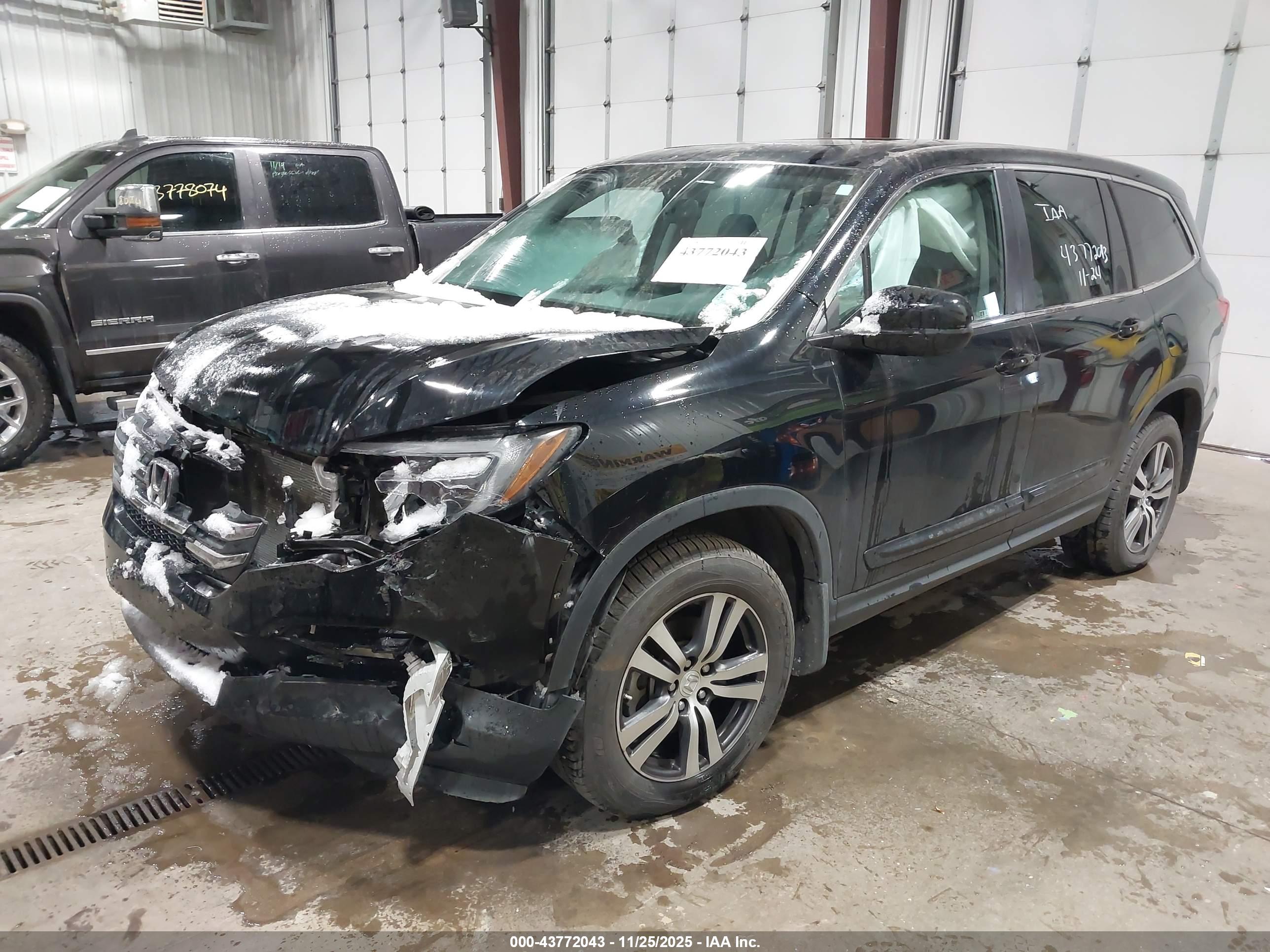 HONDA PILOT image 2