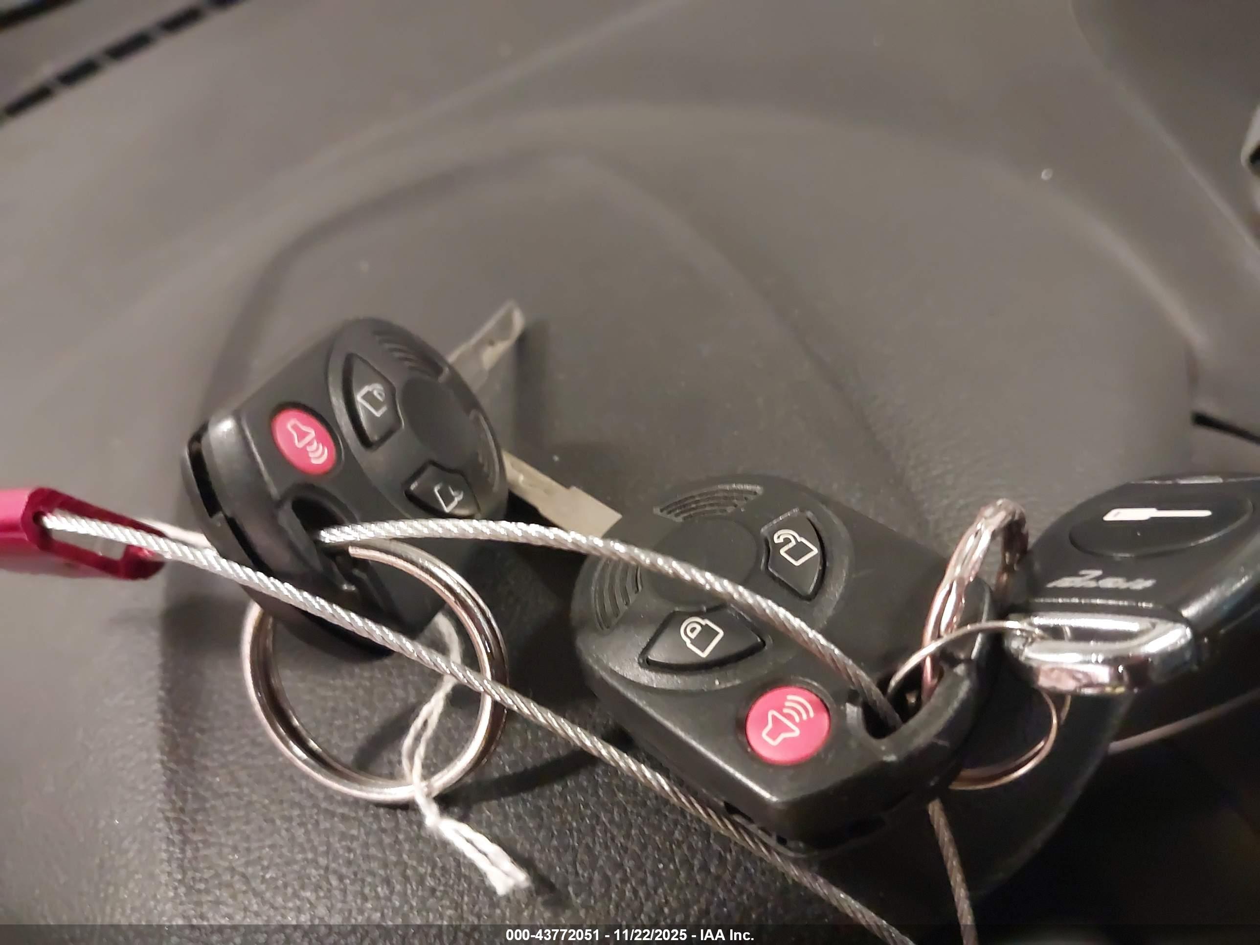 FORD ESCAPE image 10