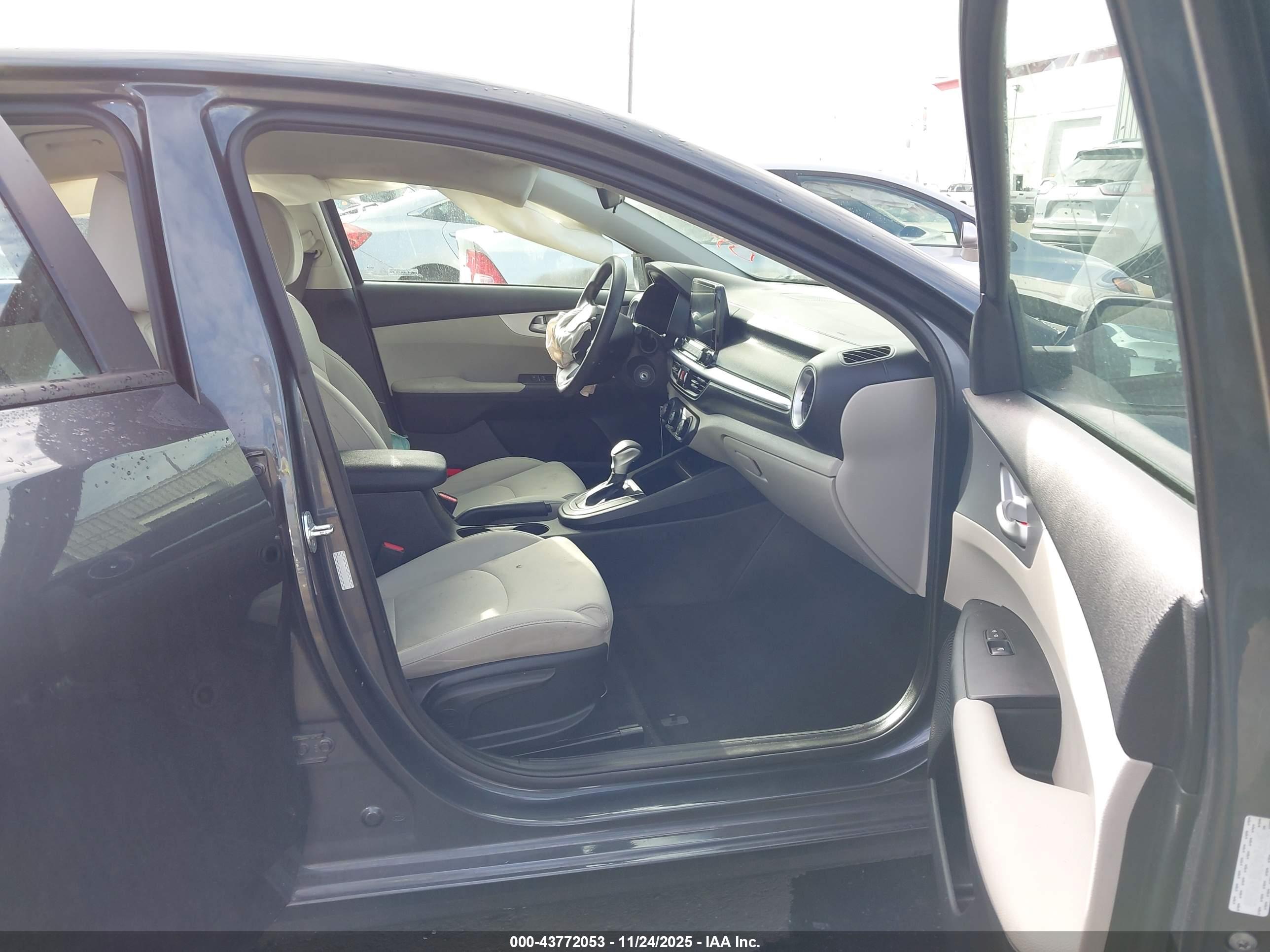 KIA FORTE image 5
