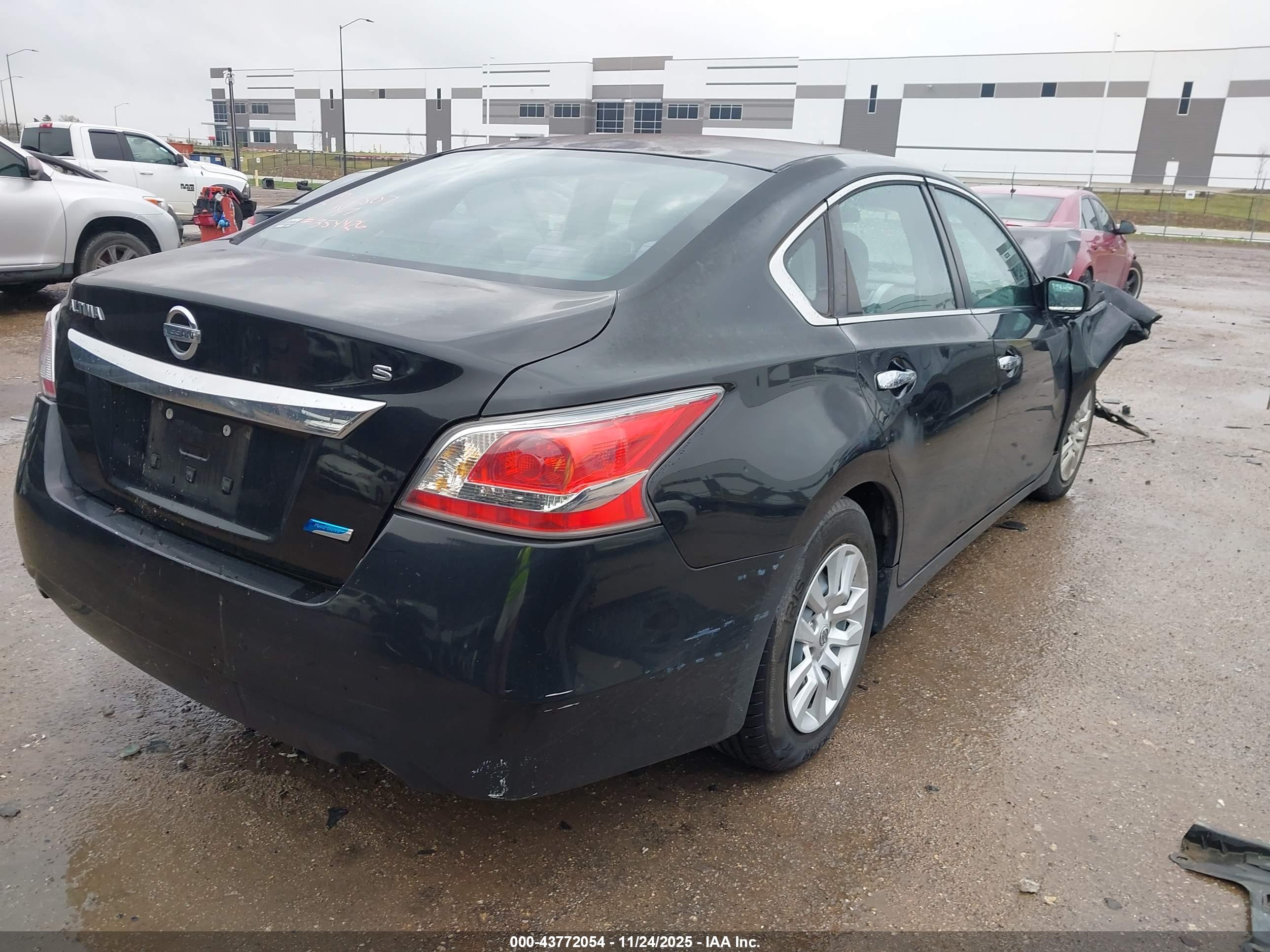 NISSAN ALTIMA image 4
