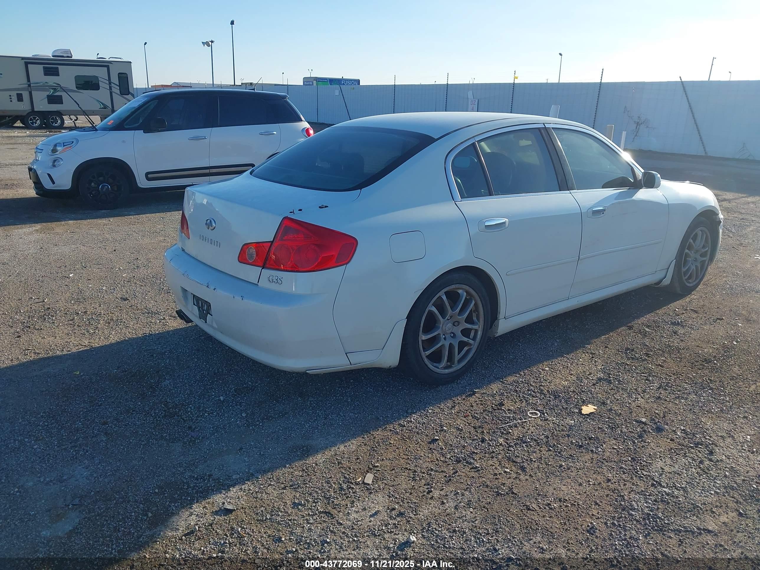 INFINITI G35 image 4