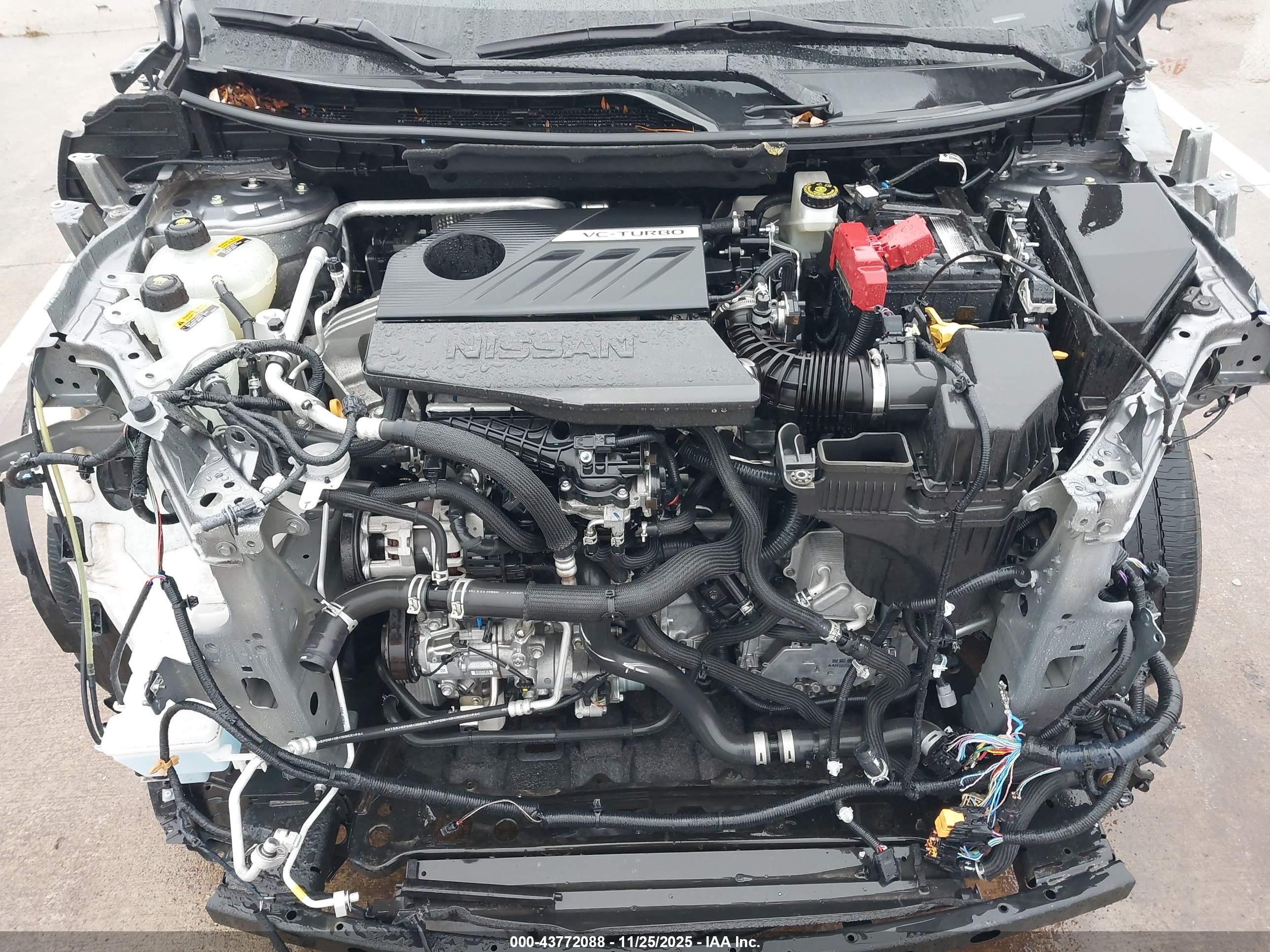NISSAN ROGUE image 10