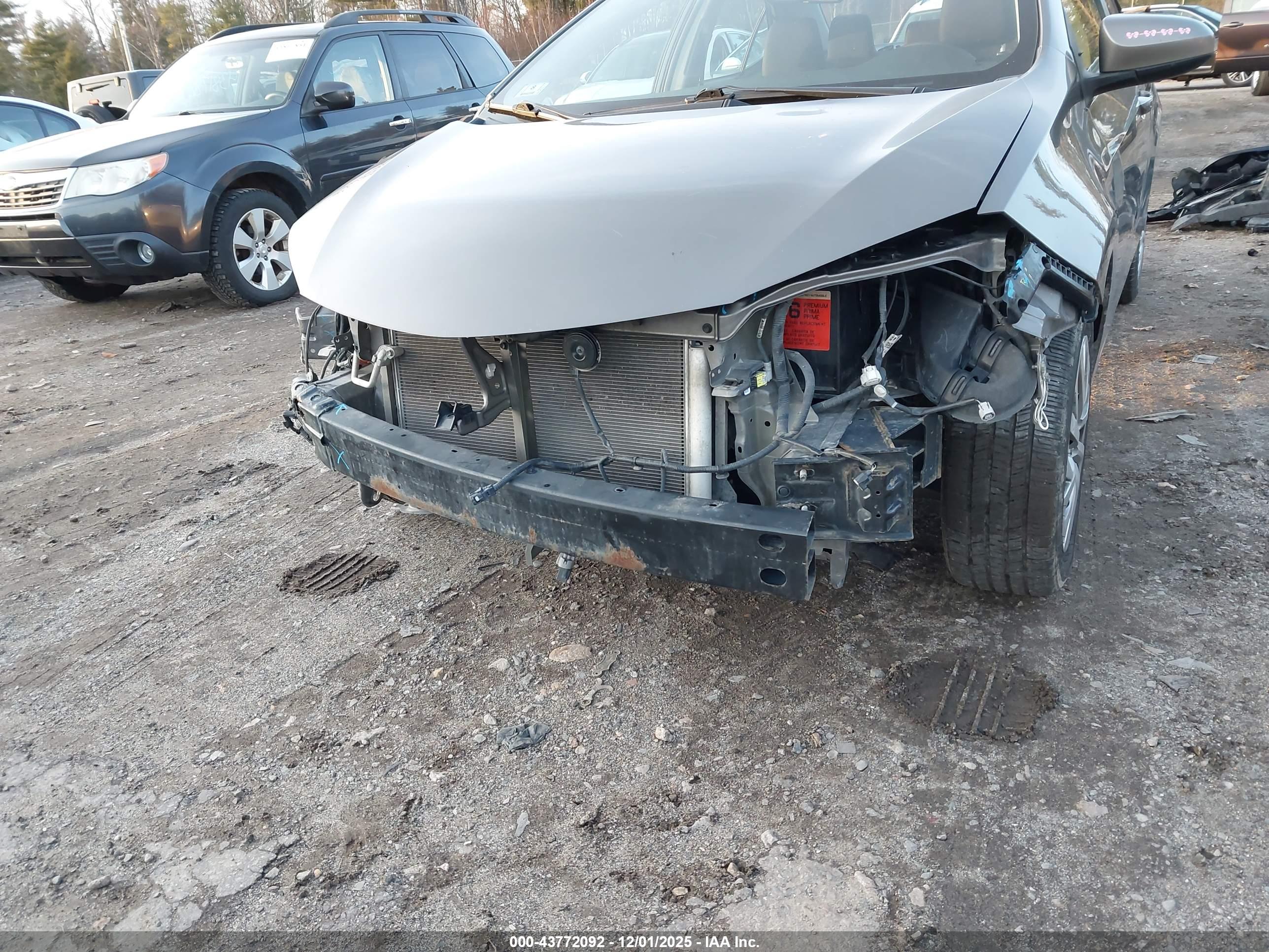 TOYOTA COROLLA image 6