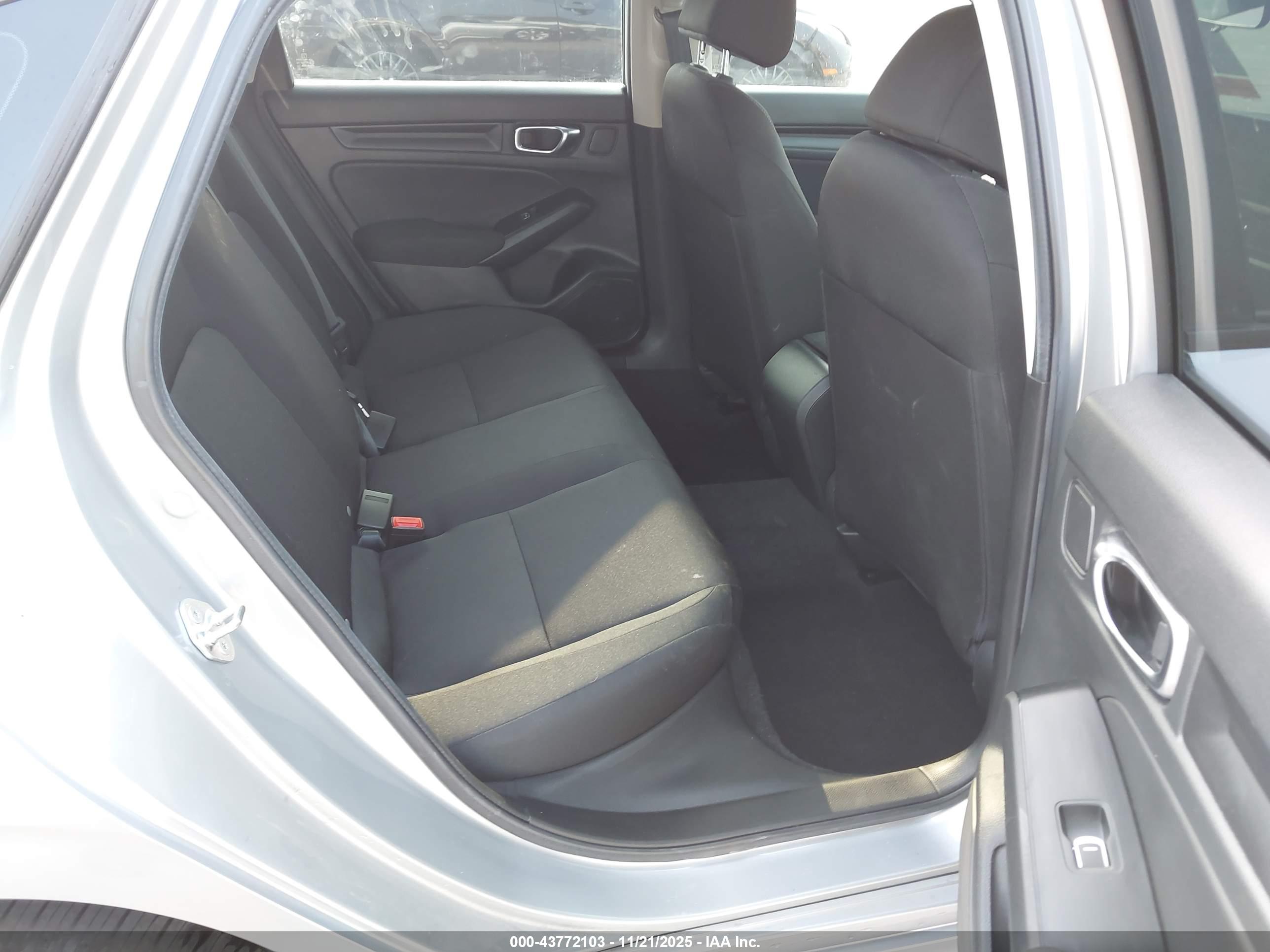 HONDA CIVIC image 8