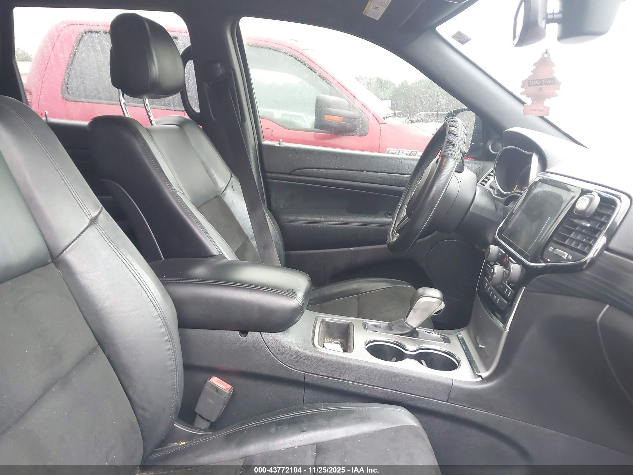 JEEP GRAND image 5