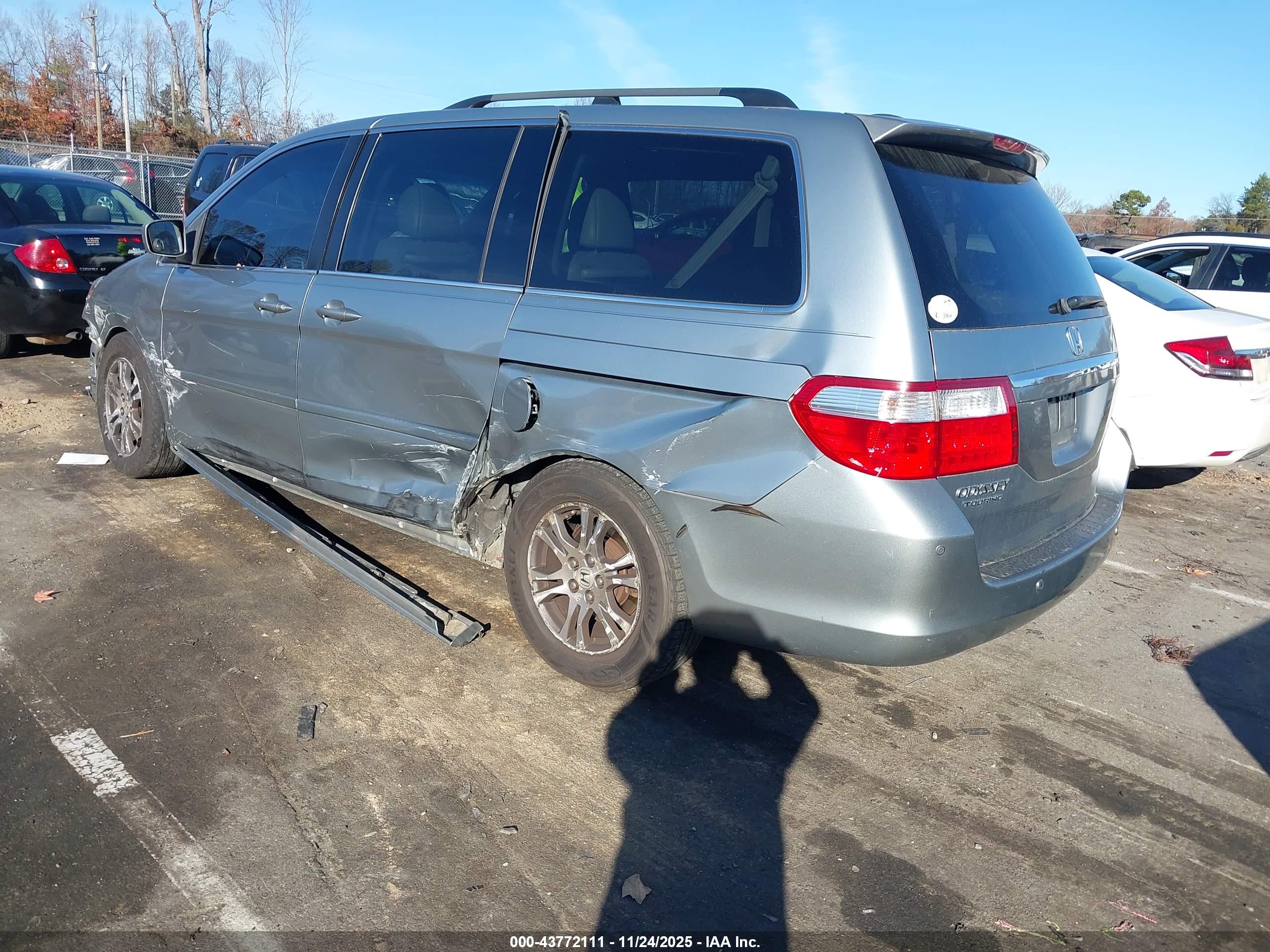 HONDA ODYSSEY image 3