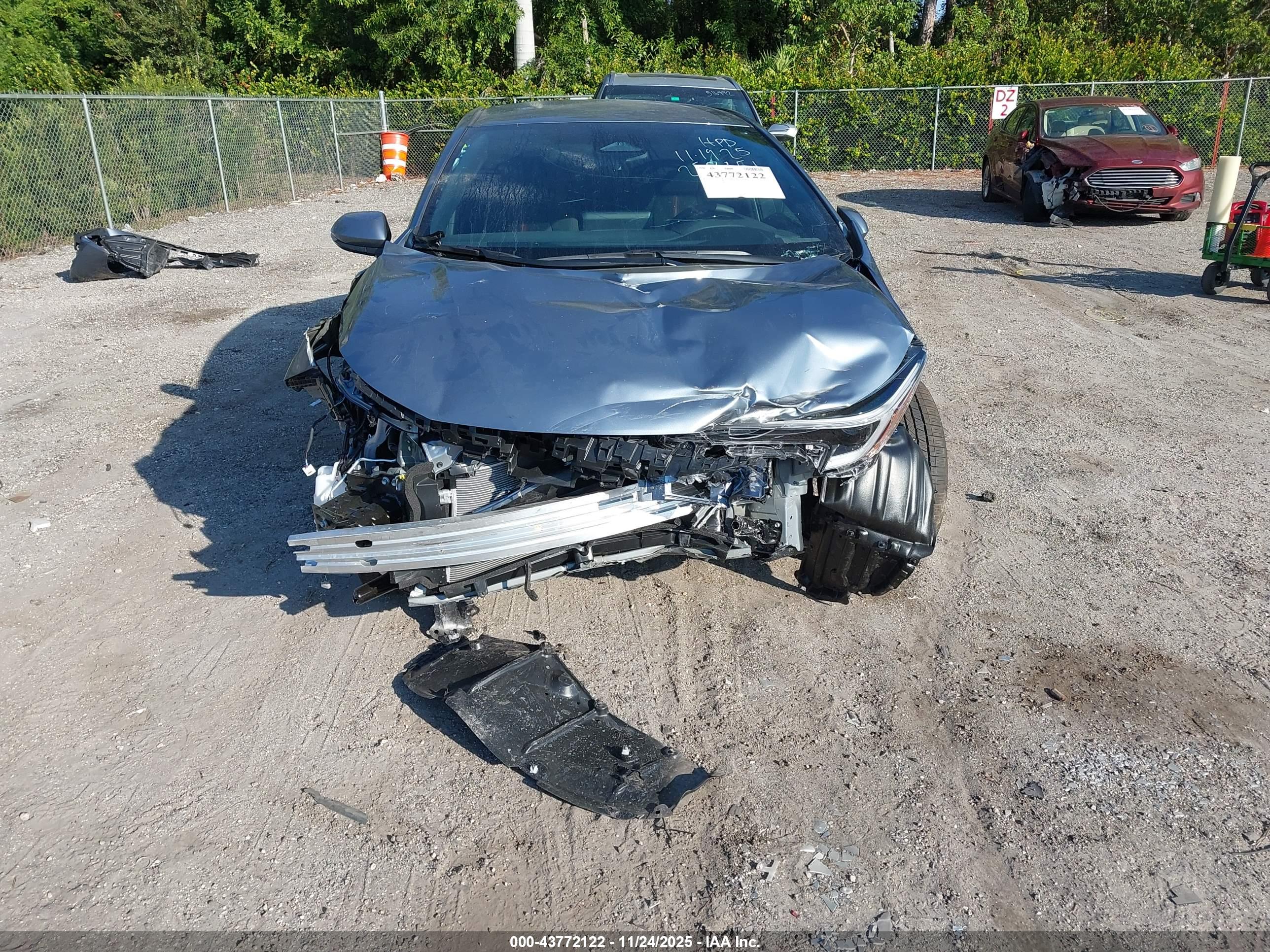 TOYOTA COROLLA image 6