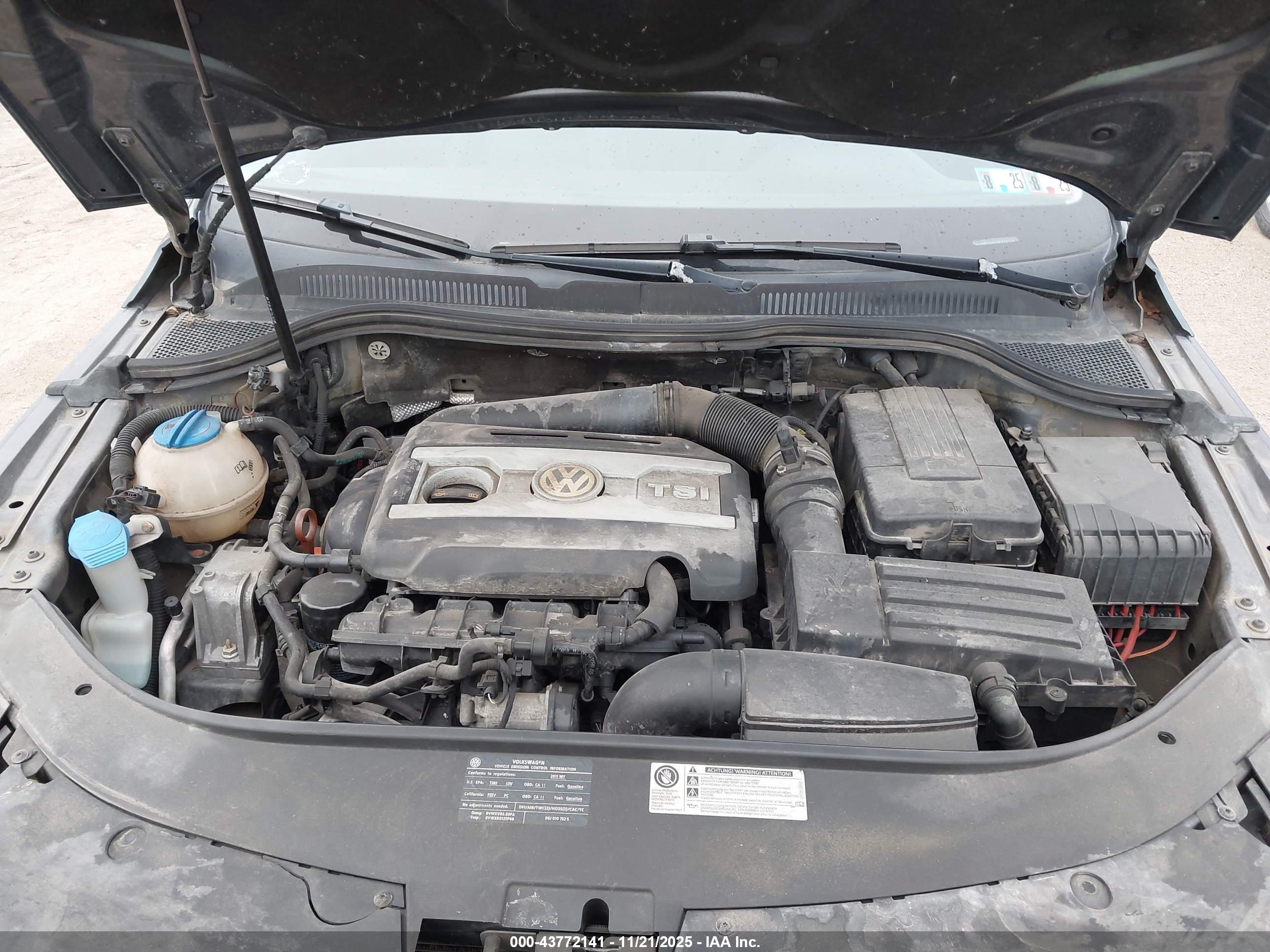 VOLKSWAGEN CC image 10