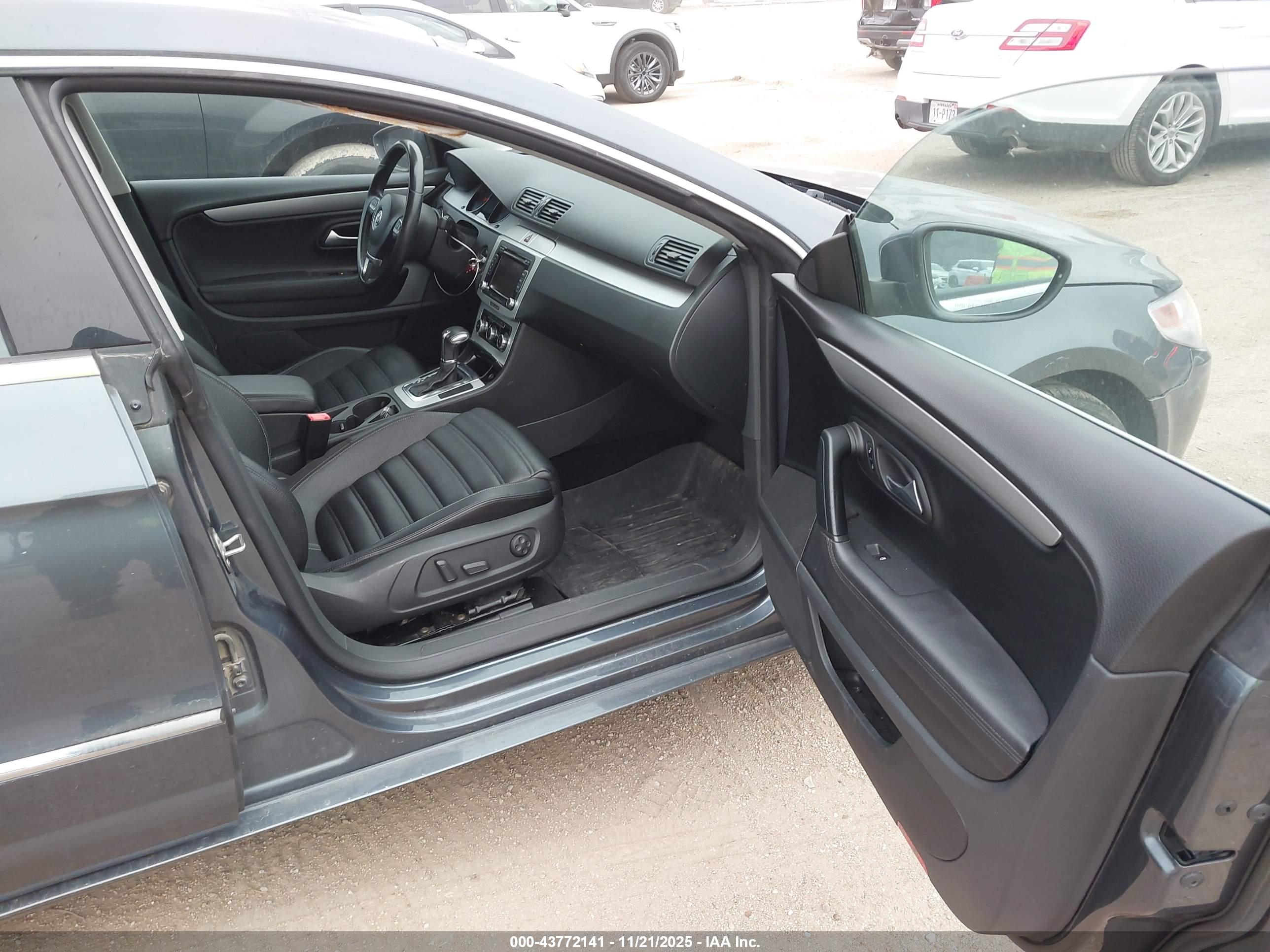 VOLKSWAGEN CC image 5