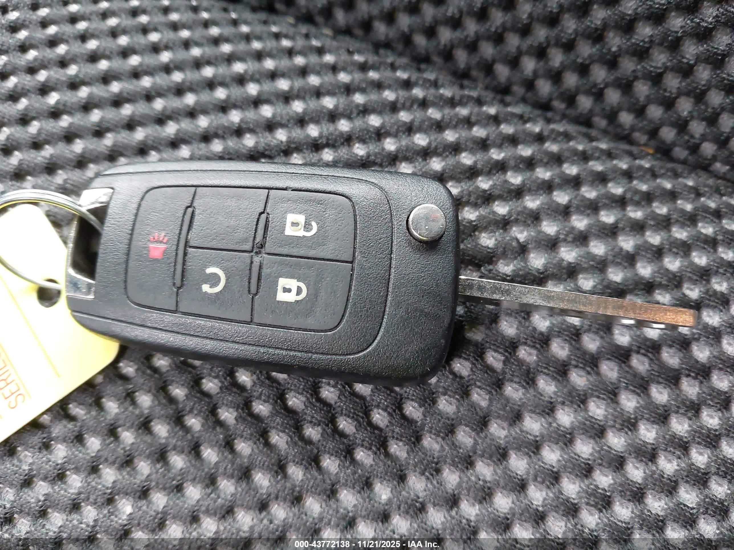 CHEVROLET EQUINOX image 11