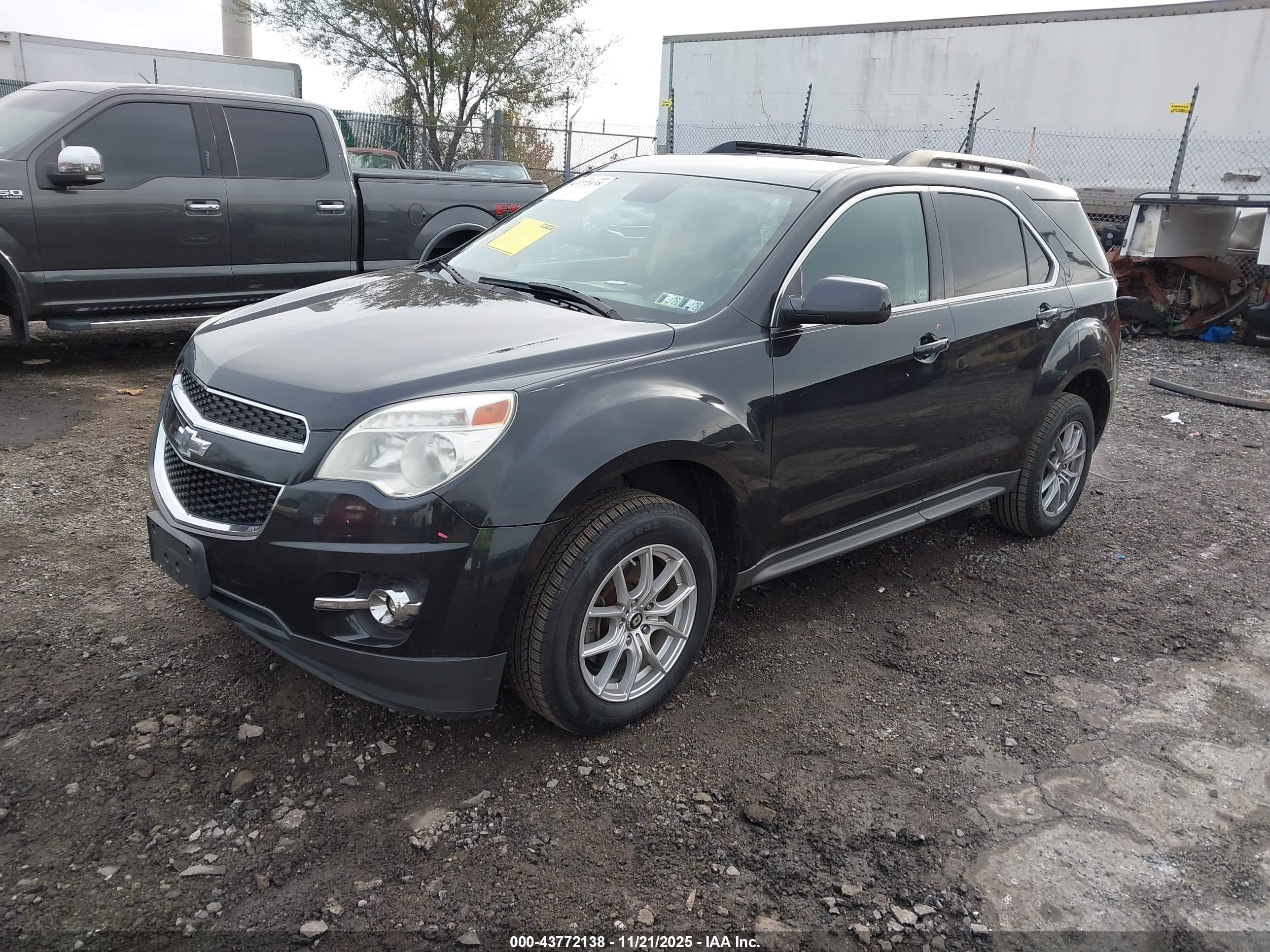 CHEVROLET EQUINOX image 2