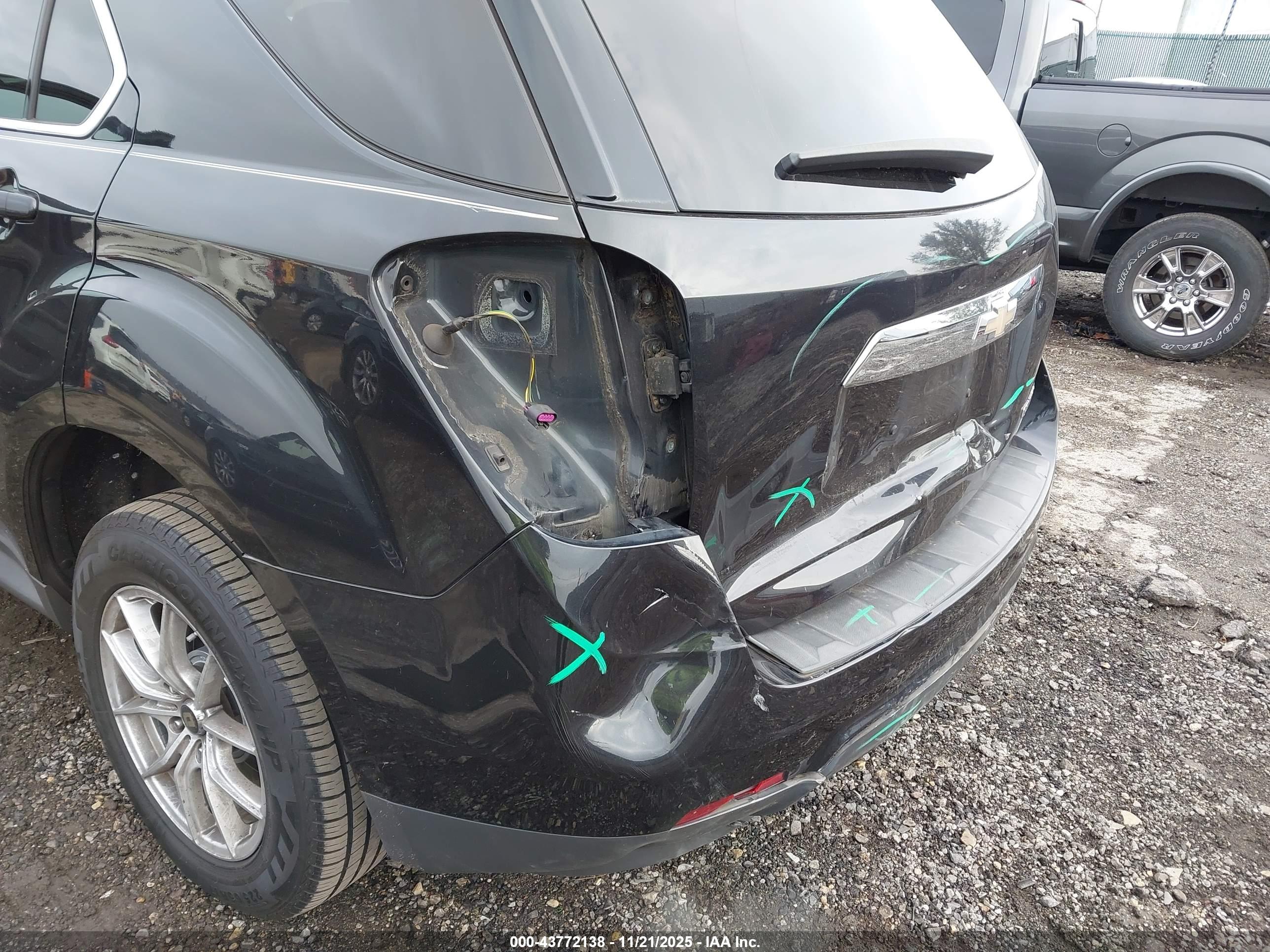 CHEVROLET EQUINOX image 6