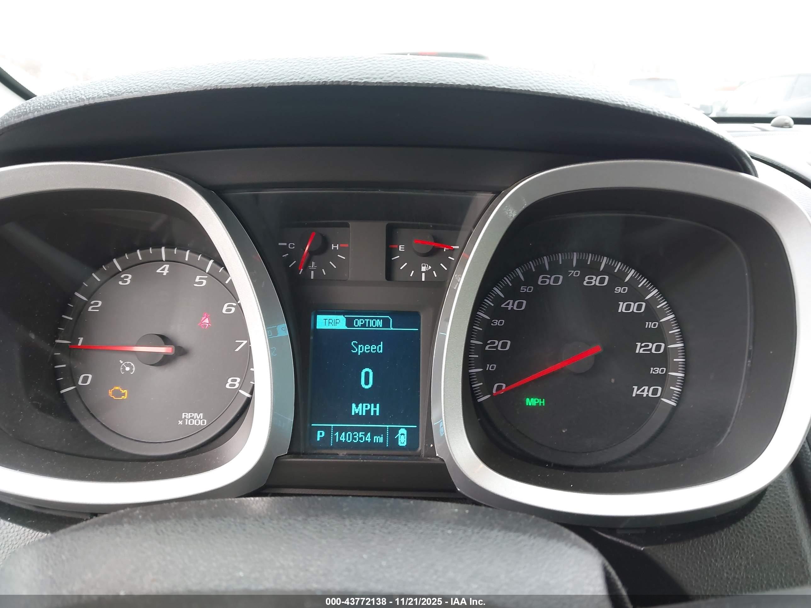 CHEVROLET EQUINOX image 7