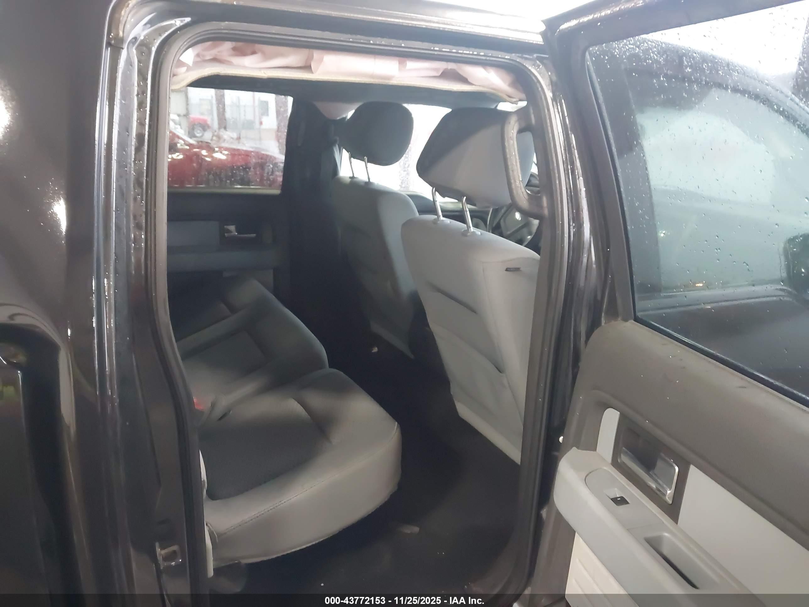 FORD F-150 image 8