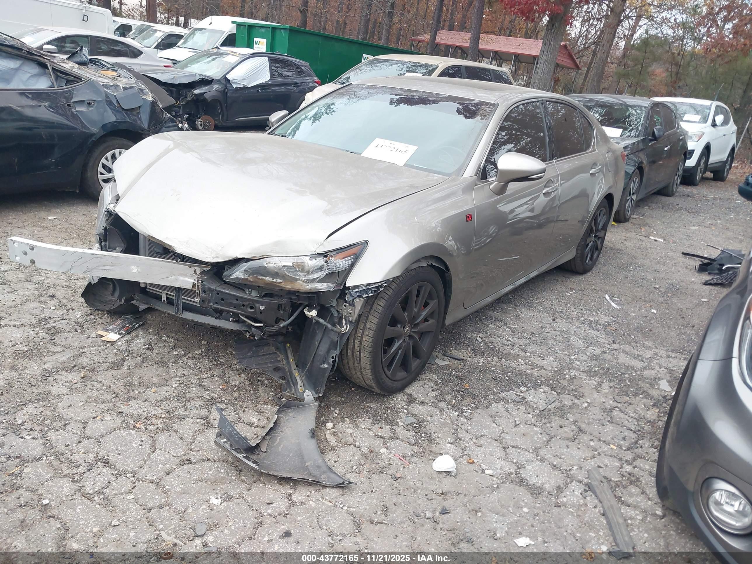 LEXUS GS image 2