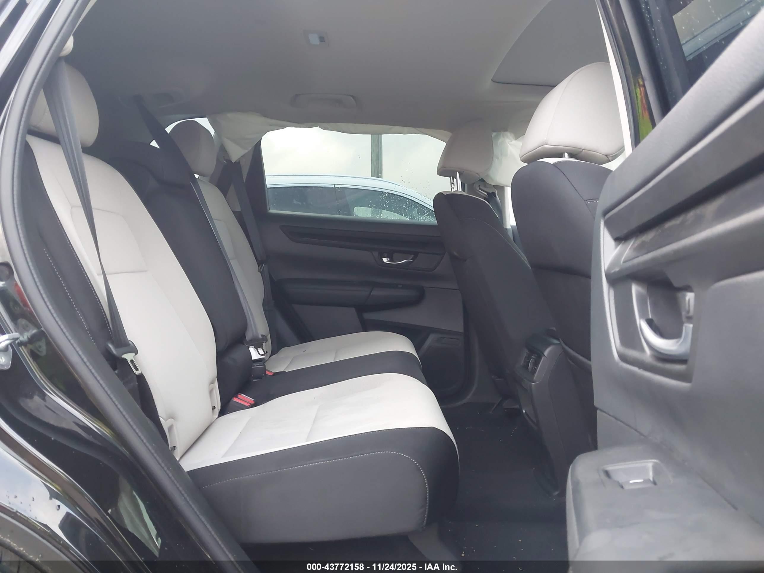 HONDA CR-V image 8