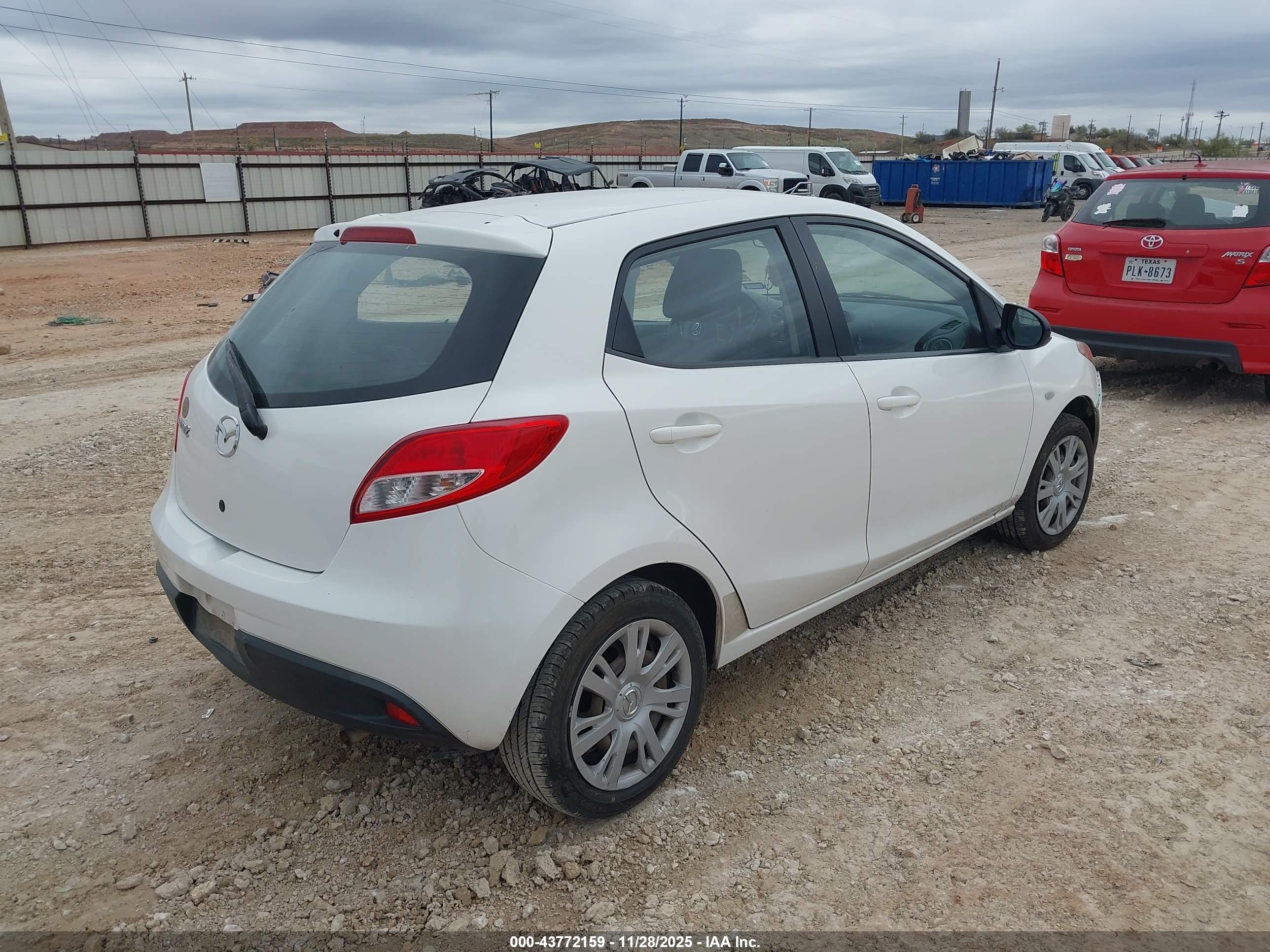 MAZDA MAZDA2 image 4