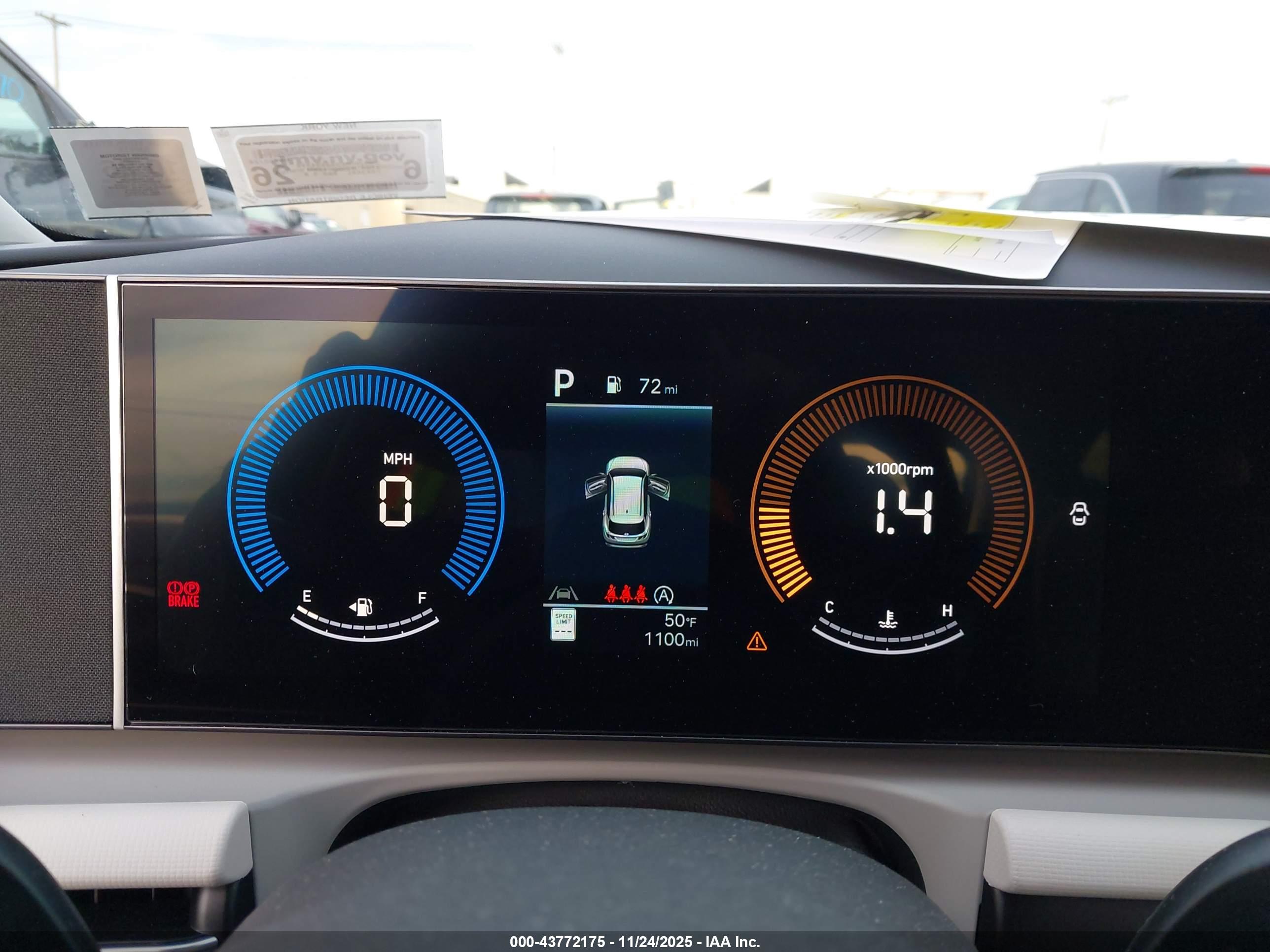 HYUNDAI TUCSON image 7