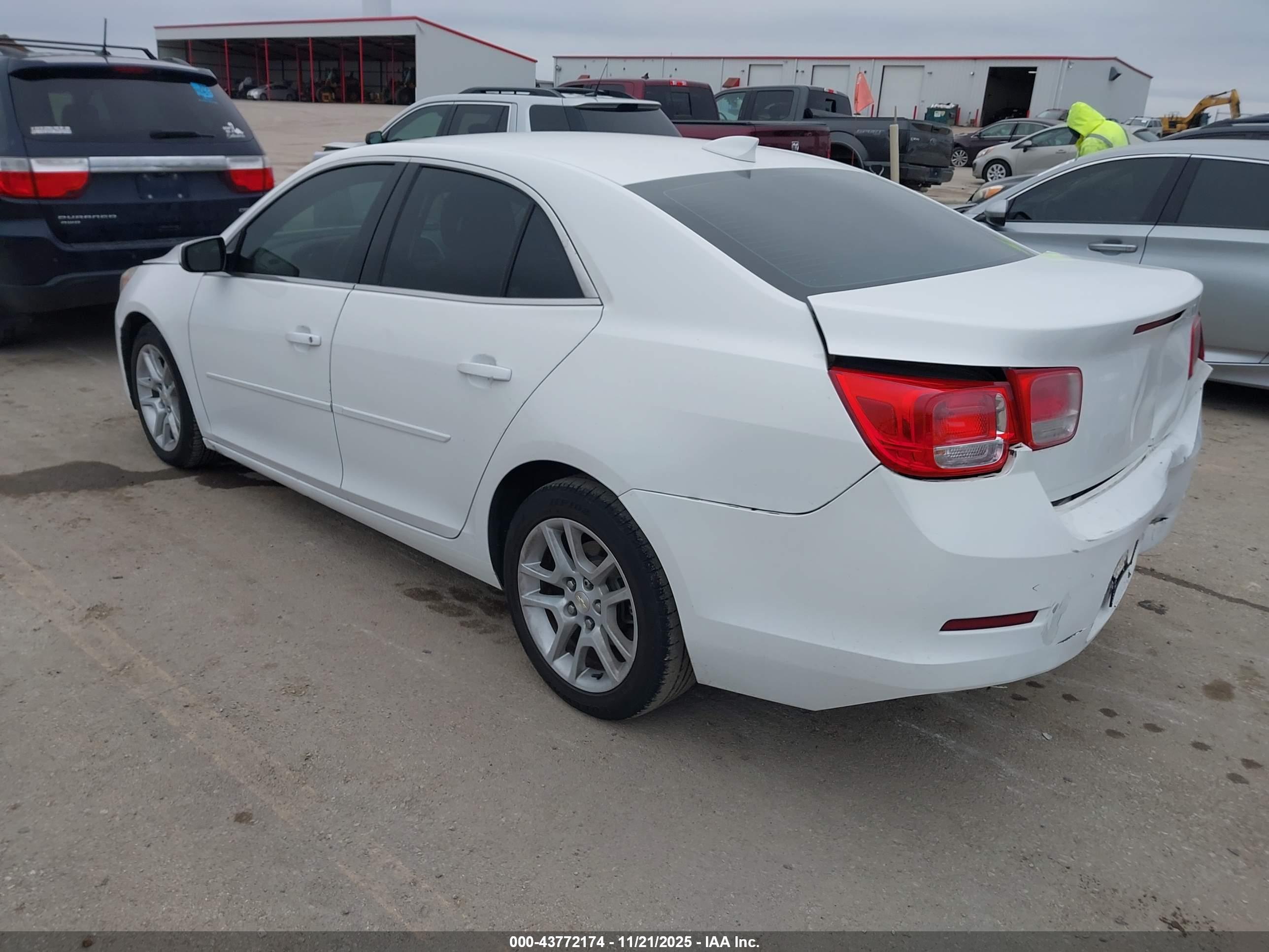 CHEVROLET MALIBU image 3