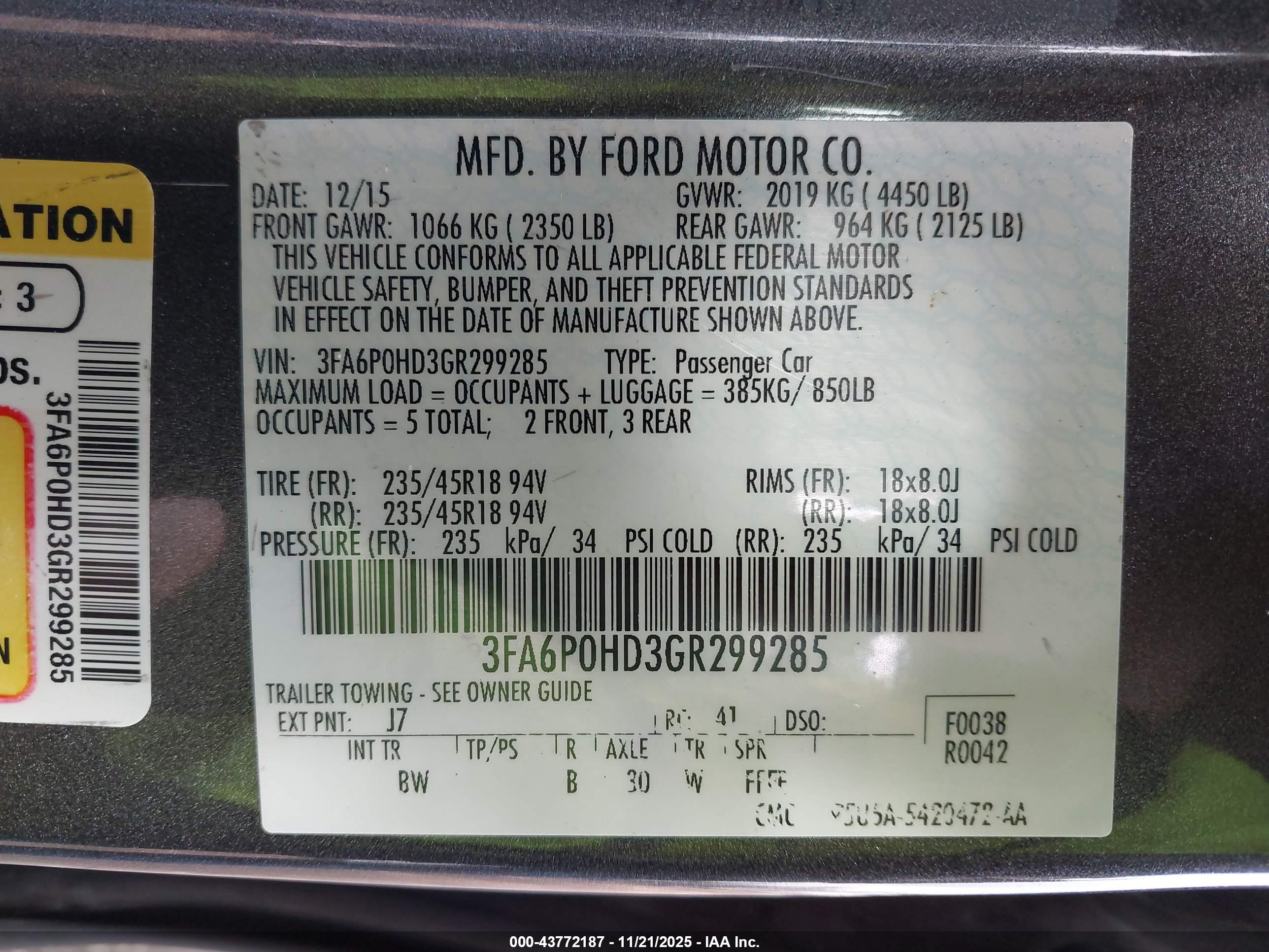 FORD FUSION image 9