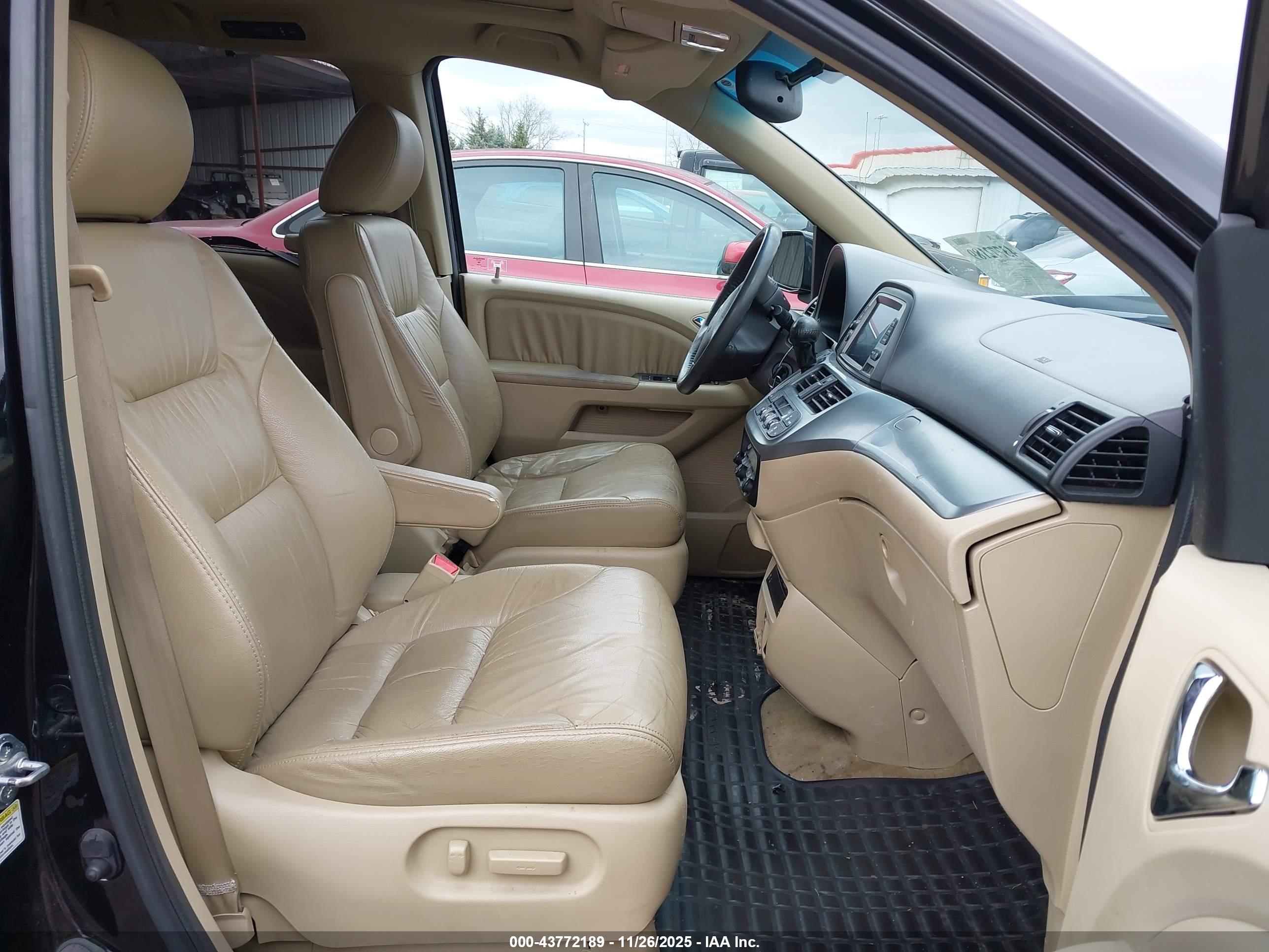 HONDA ODYSSEY image 5