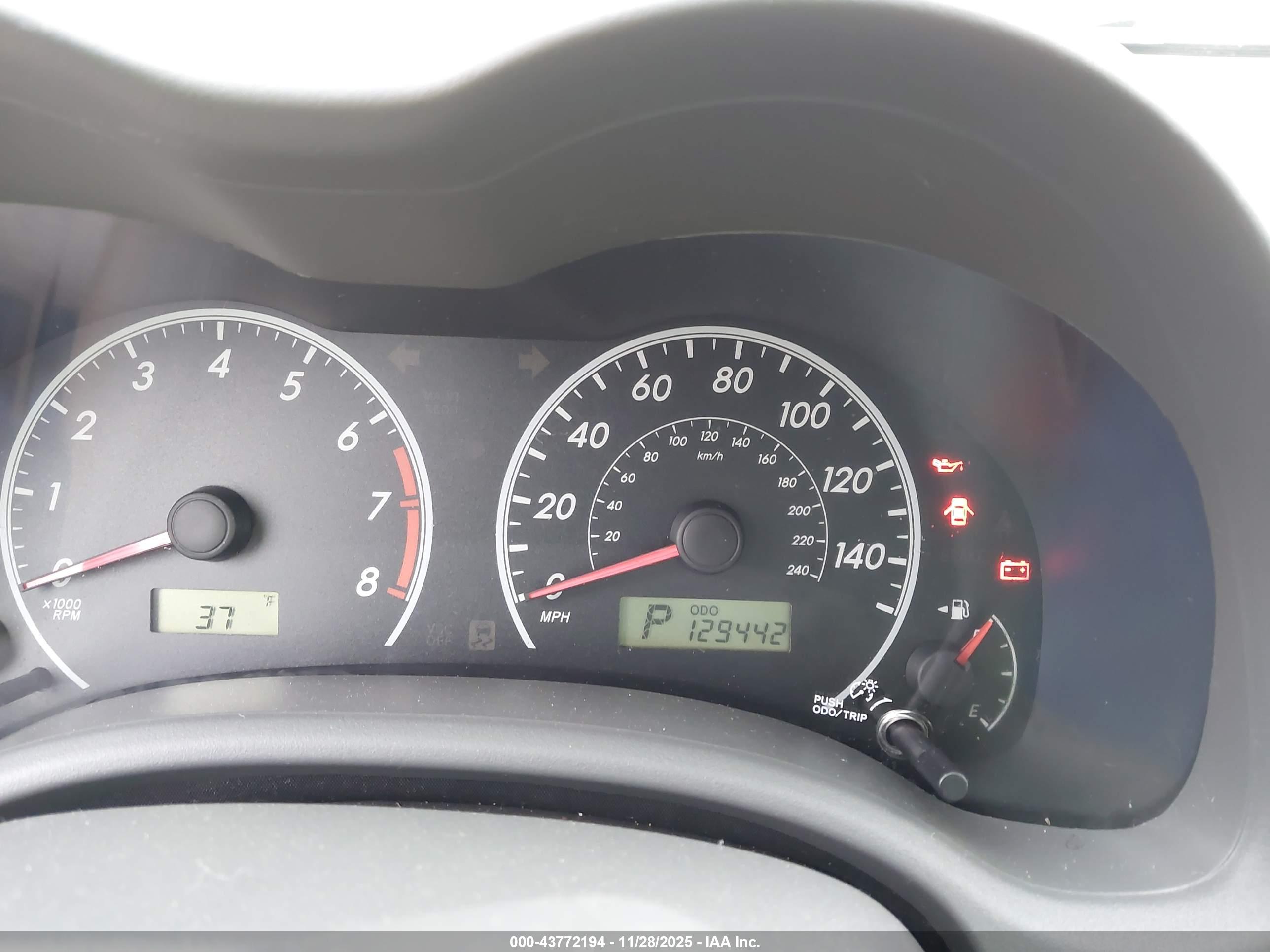 TOYOTA COROLLA image 7