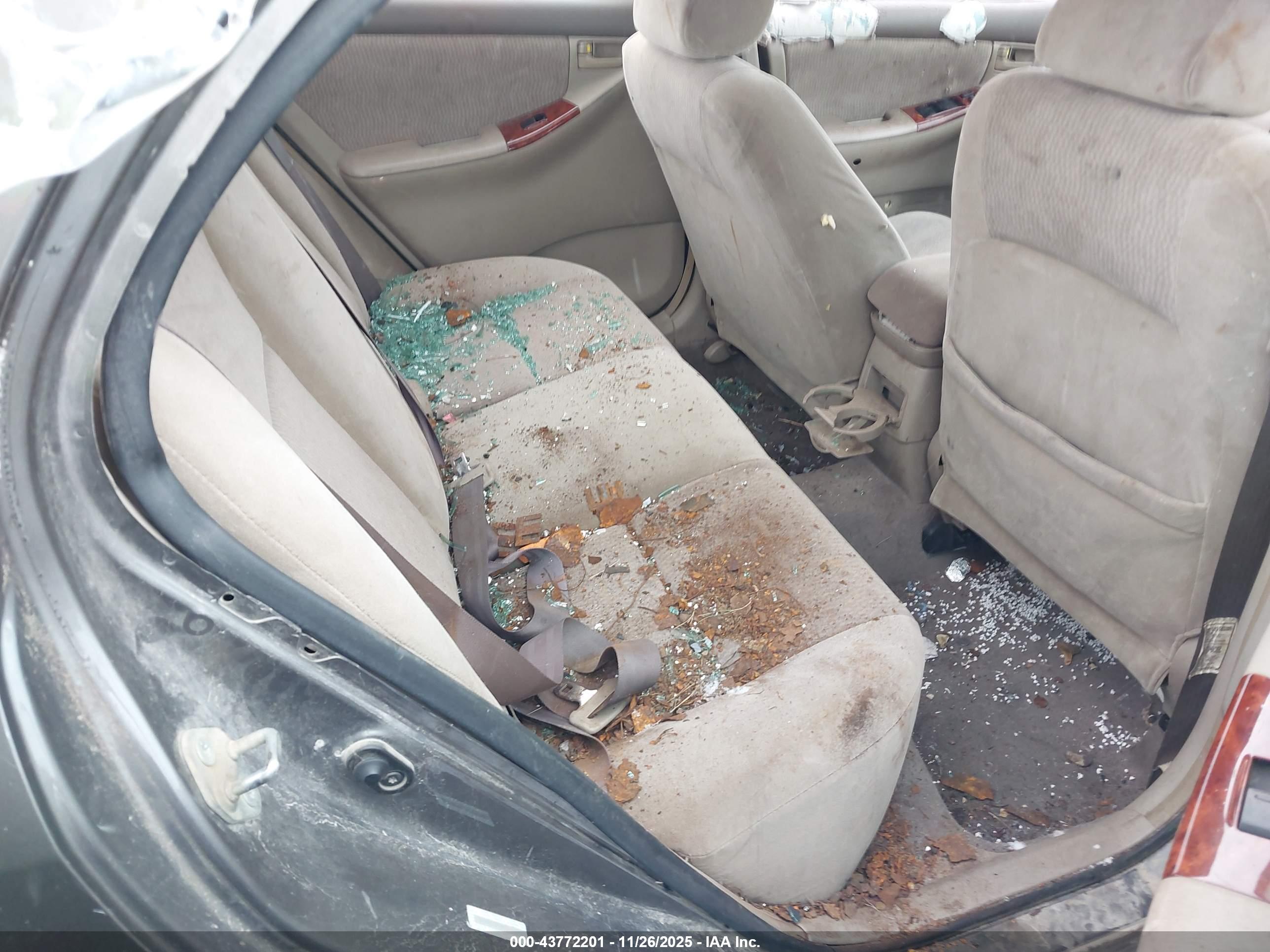 TOYOTA COROLLA image 8