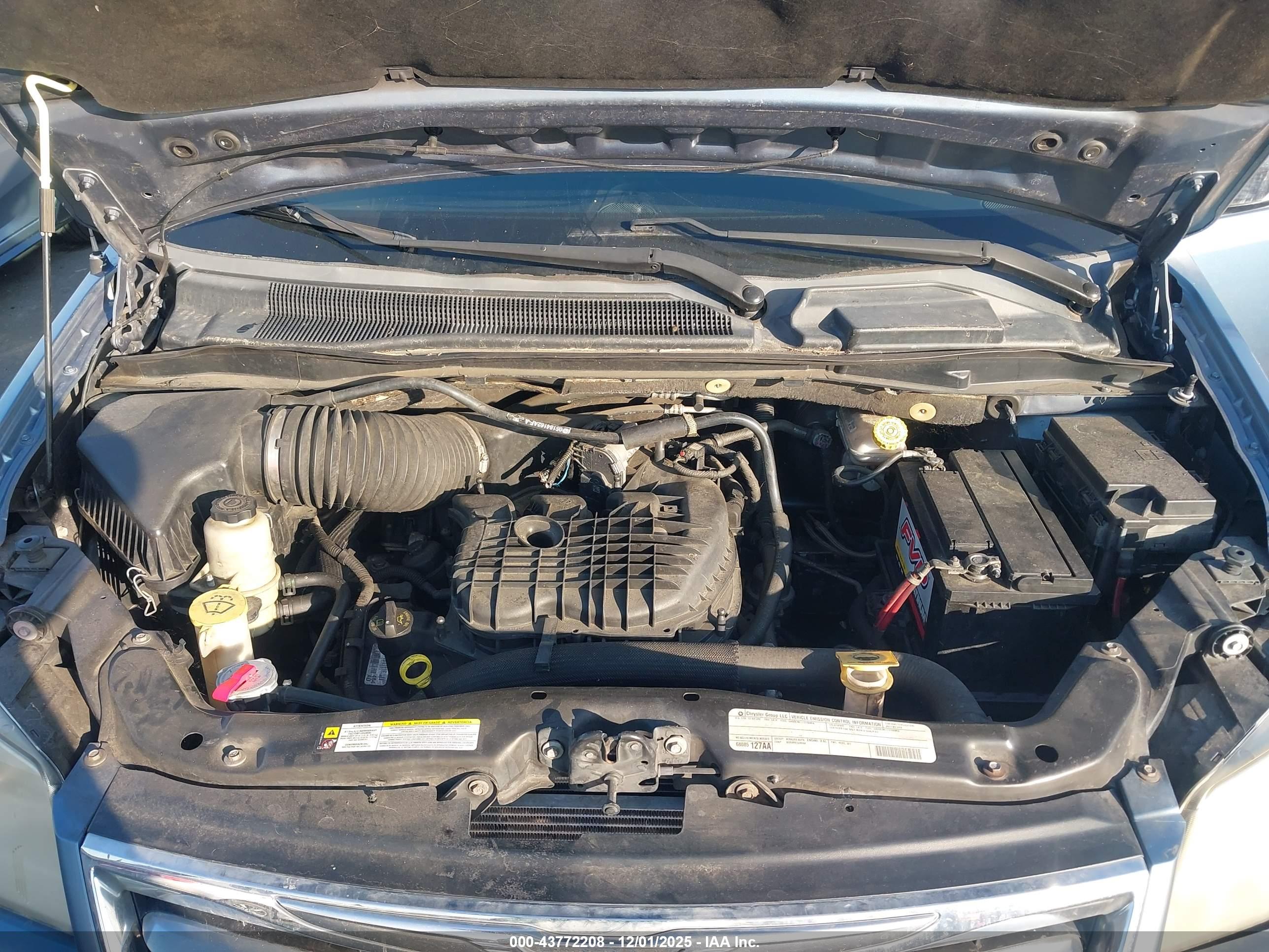 CHRYSLER TOWN image 10