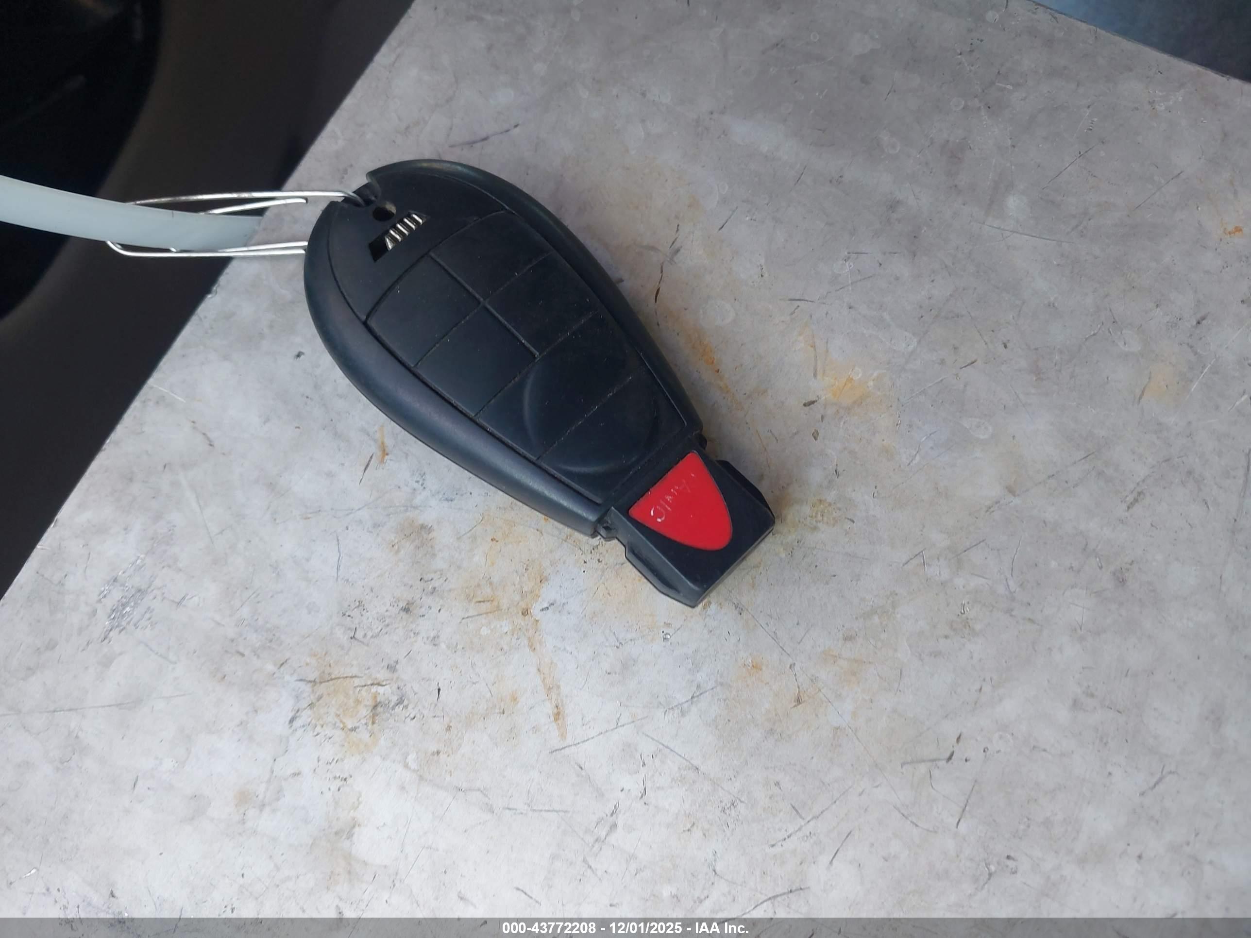 CHRYSLER TOWN image 11
