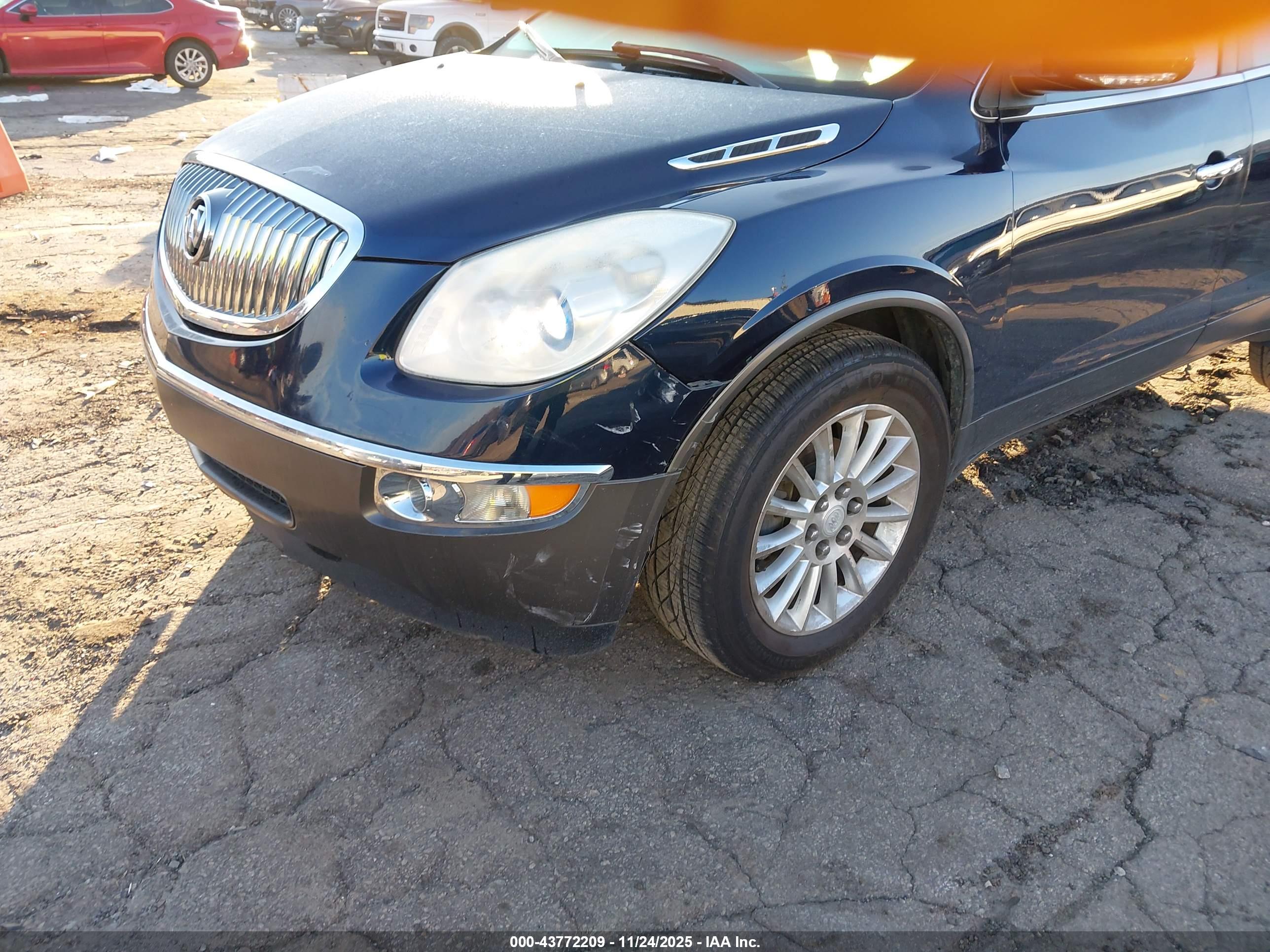 BUICK ENCLAVE image 6