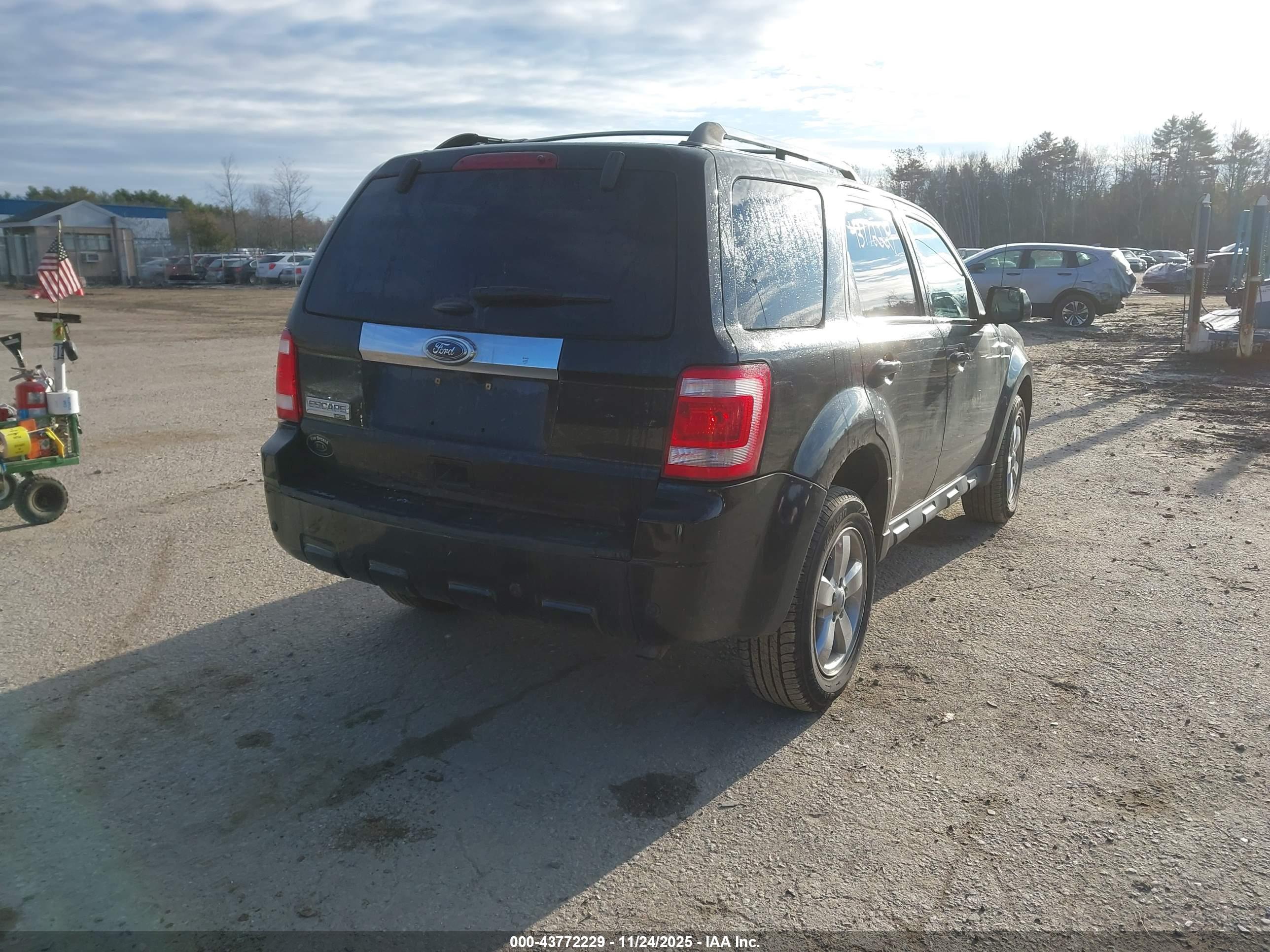 FORD ESCAPE image 4
