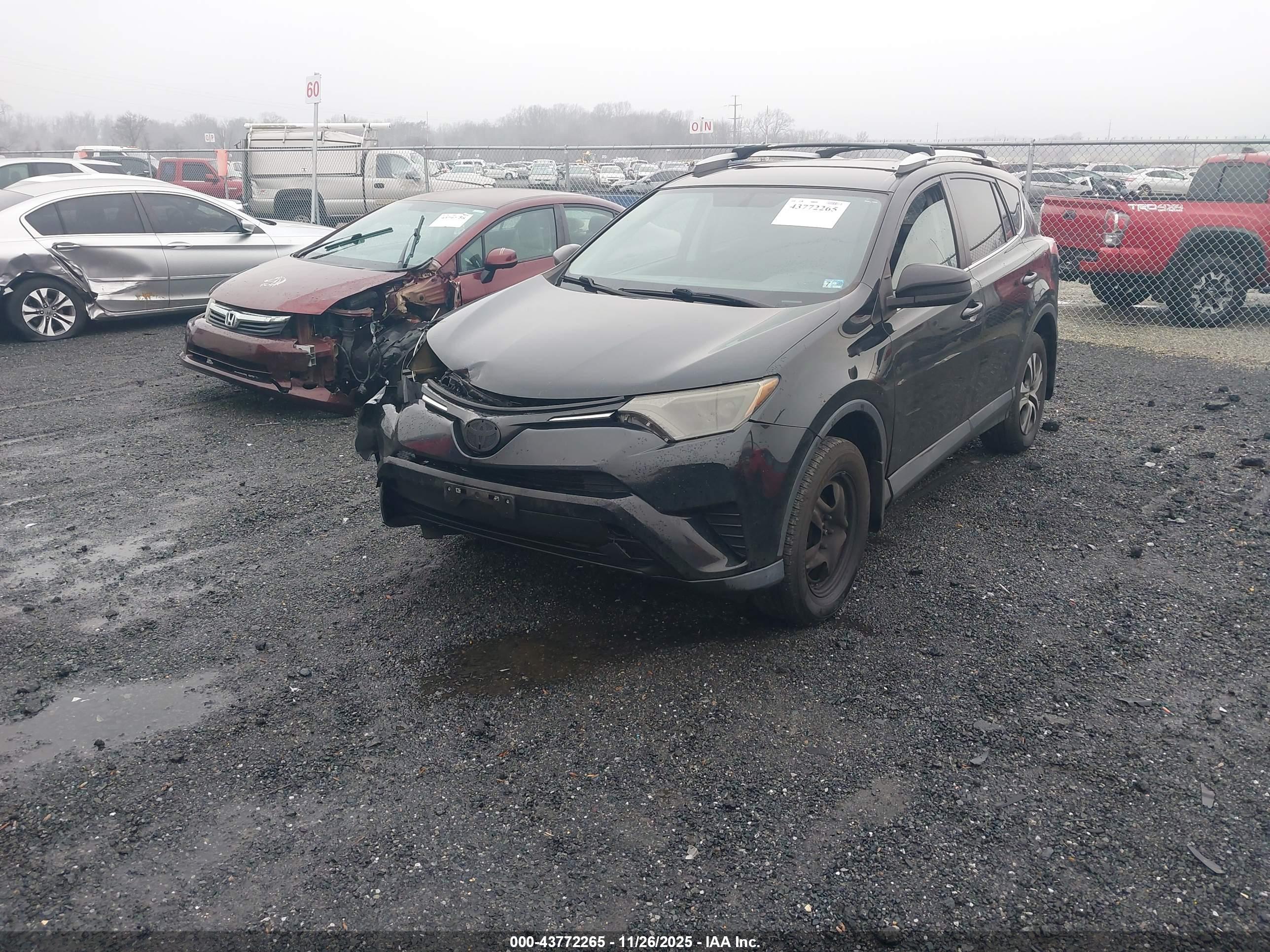 TOYOTA RAV4 image 2