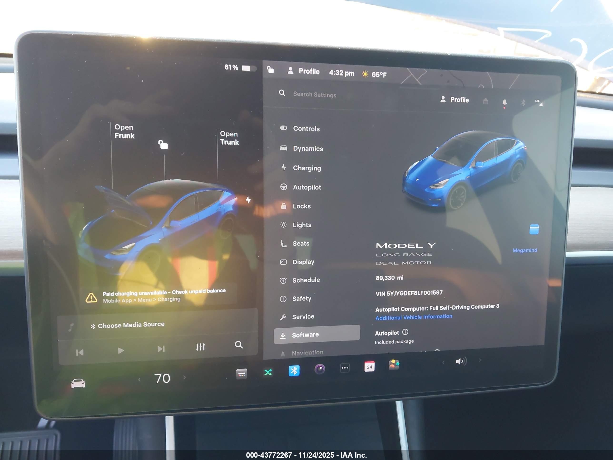 TESLA MODEL image 7