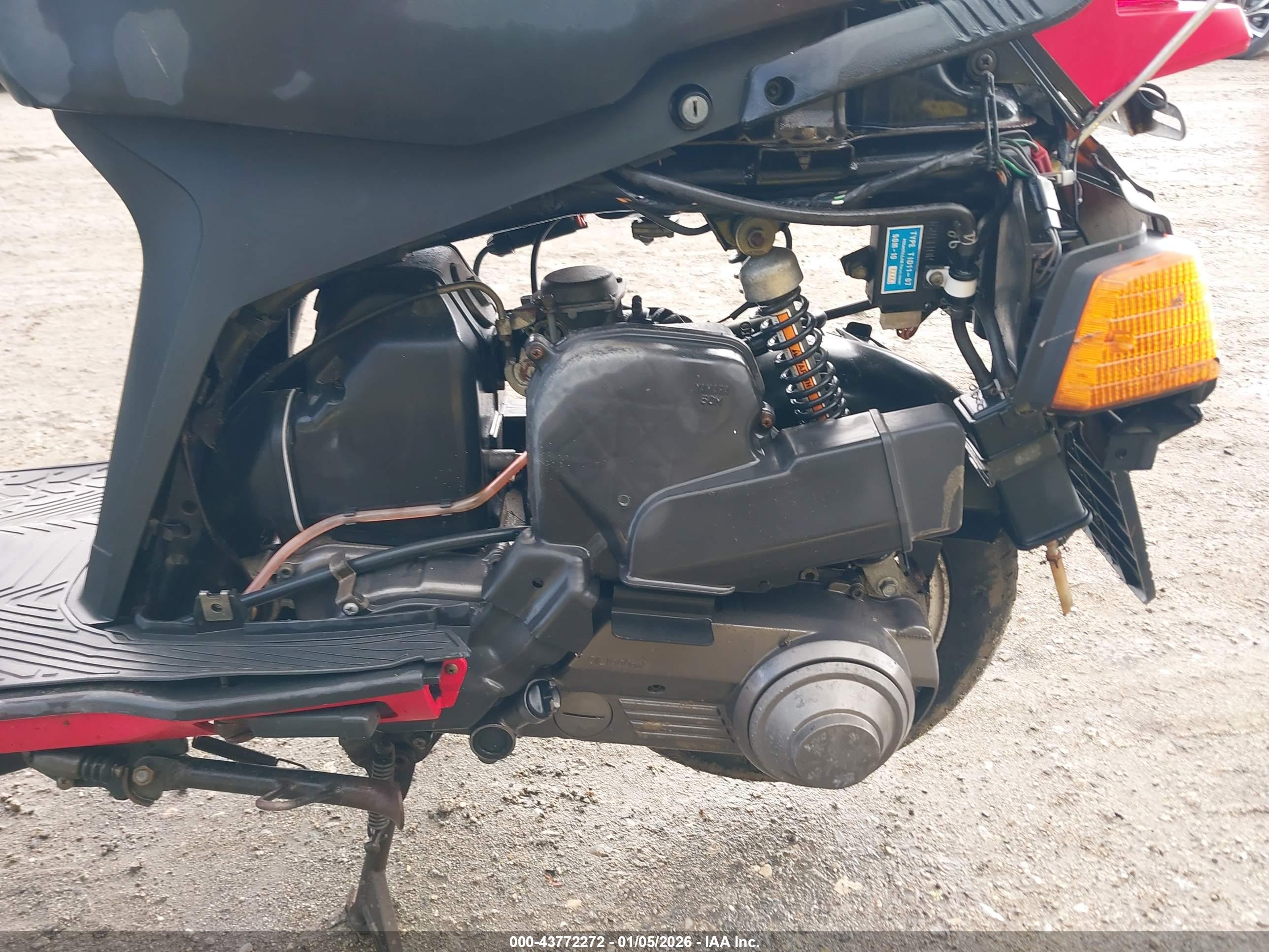 YAMAHA XC125 image 9