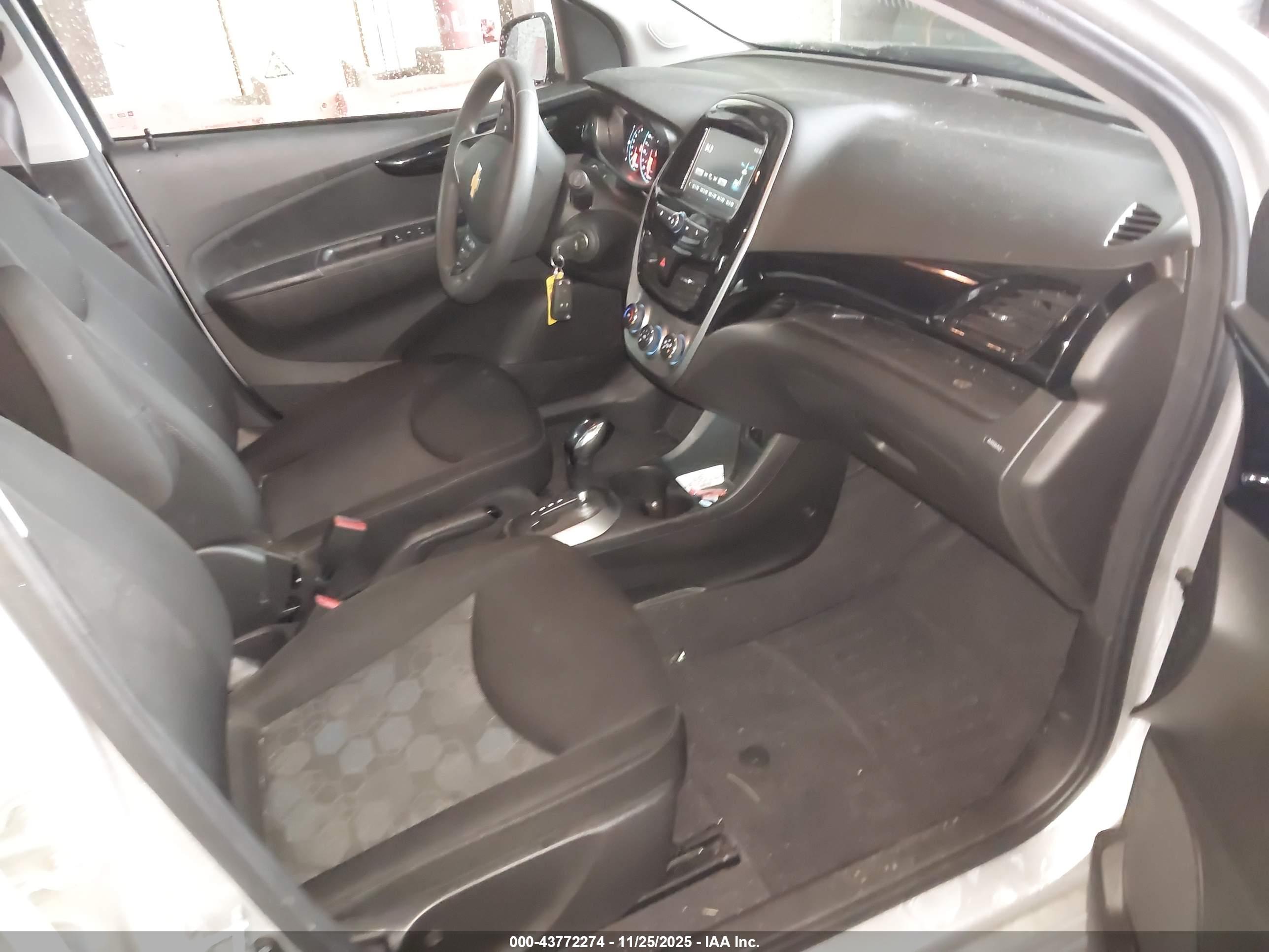 CHEVROLET SPARK image 5