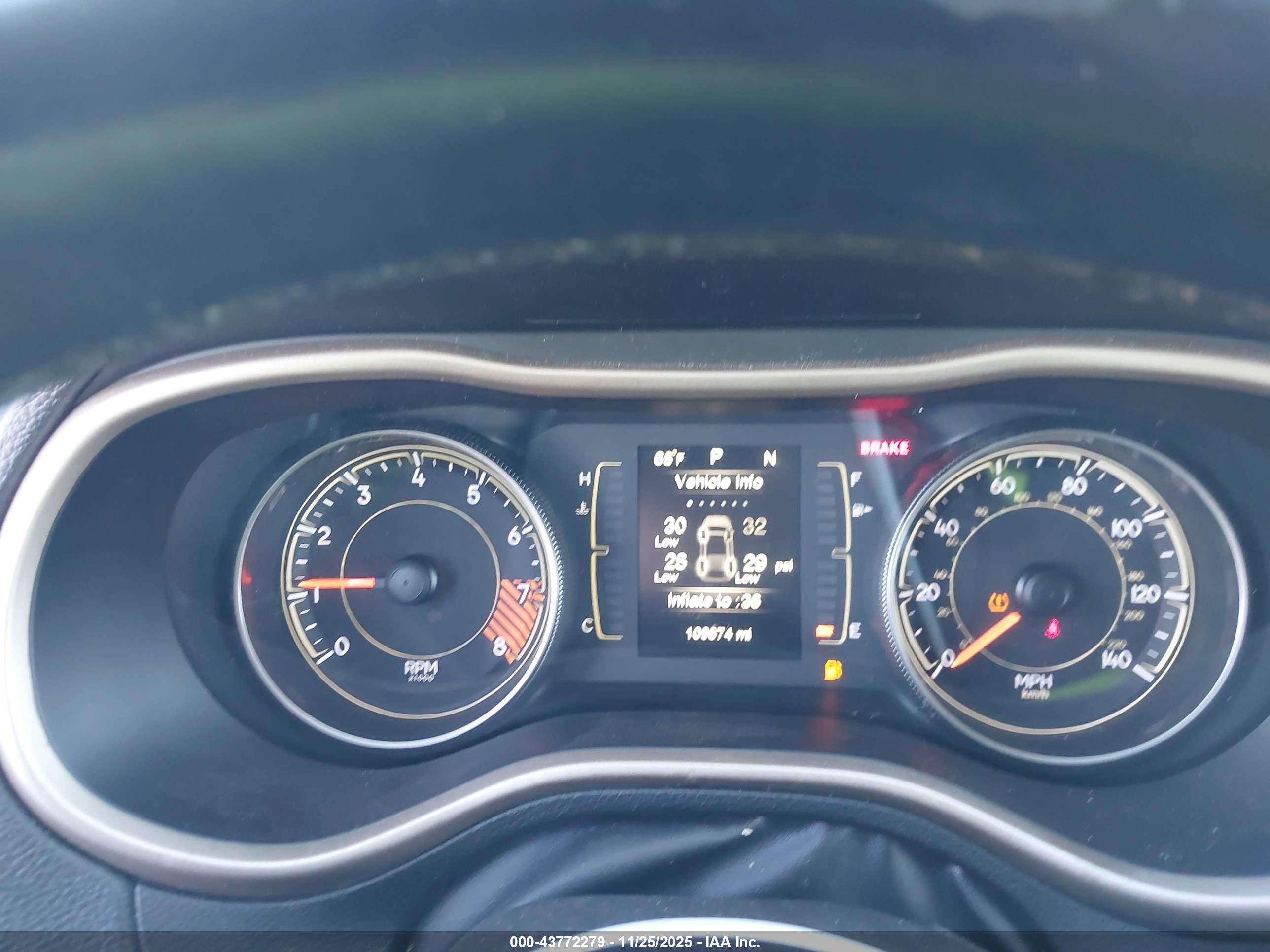 JEEP CHEROKEE image 7
